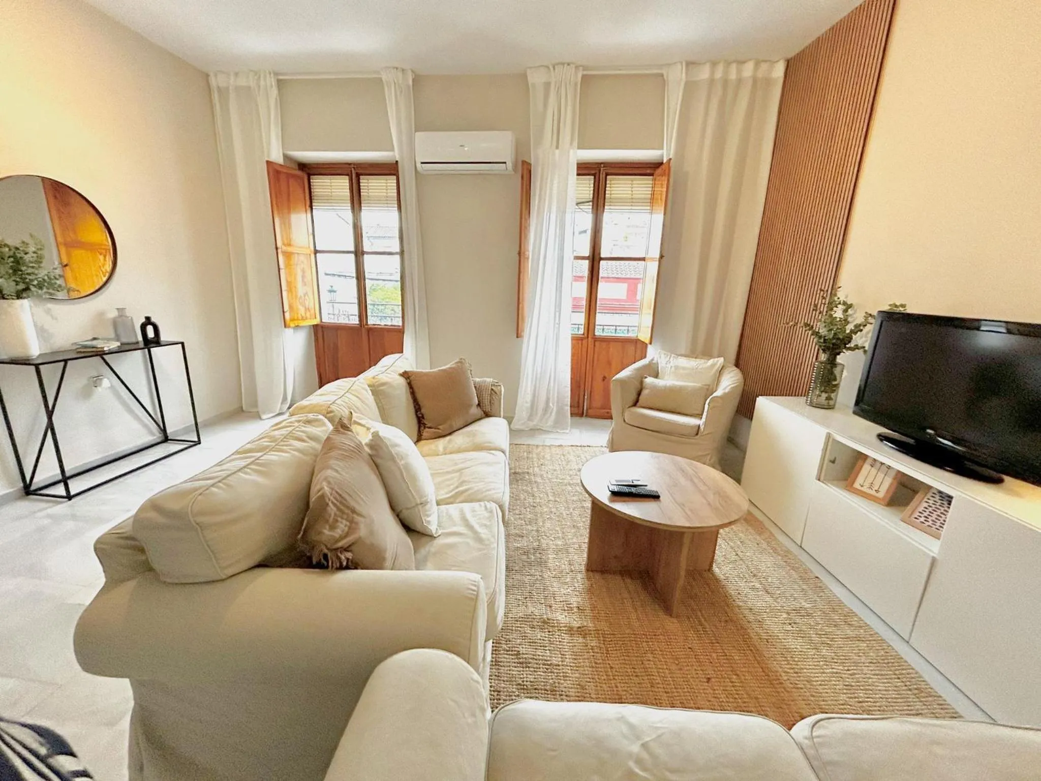 TV and multimedia in La Casa de Carmen