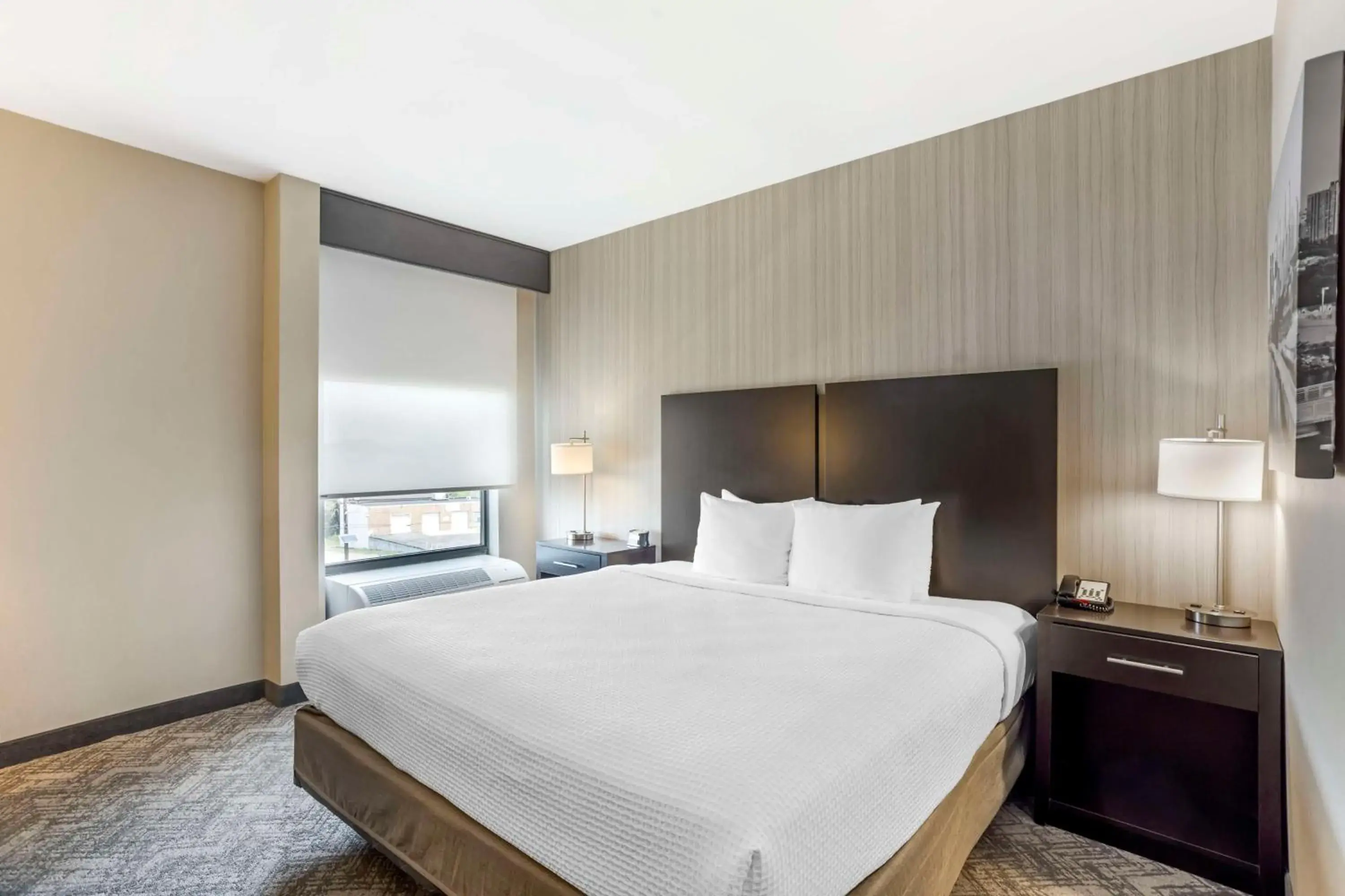 Bedroom, Bed in Best Western Plus Philadelphia-Pennsauken Hotel Bedroom, Bed in Best Western Plus Philadelphia-Pennsauken Hotel