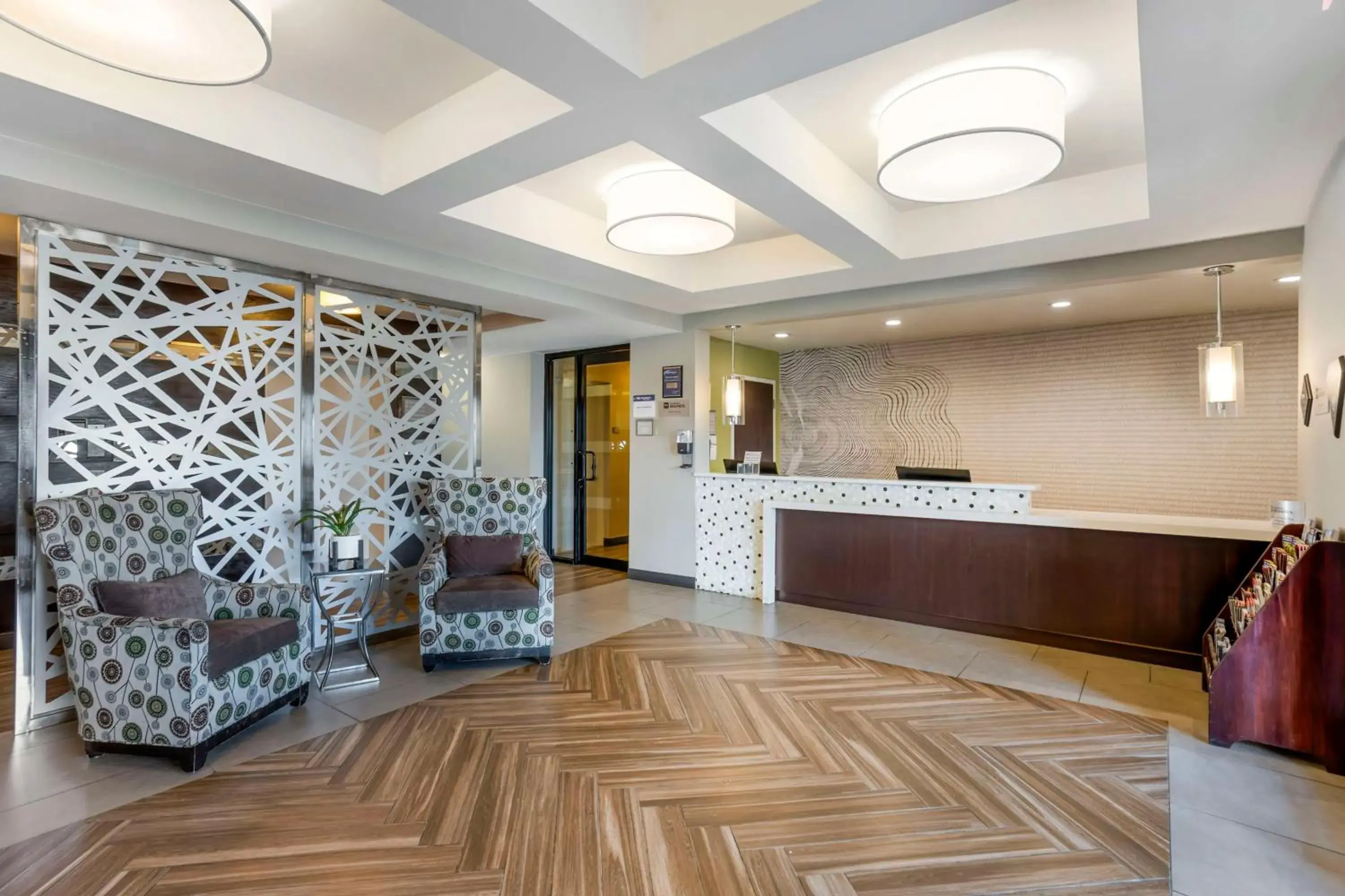 Lobby or reception in Best Western Plus Philadelphia-Pennsauken Hotel Lobby or reception in Best Western Plus Philadelphia-Pennsauken Hotel