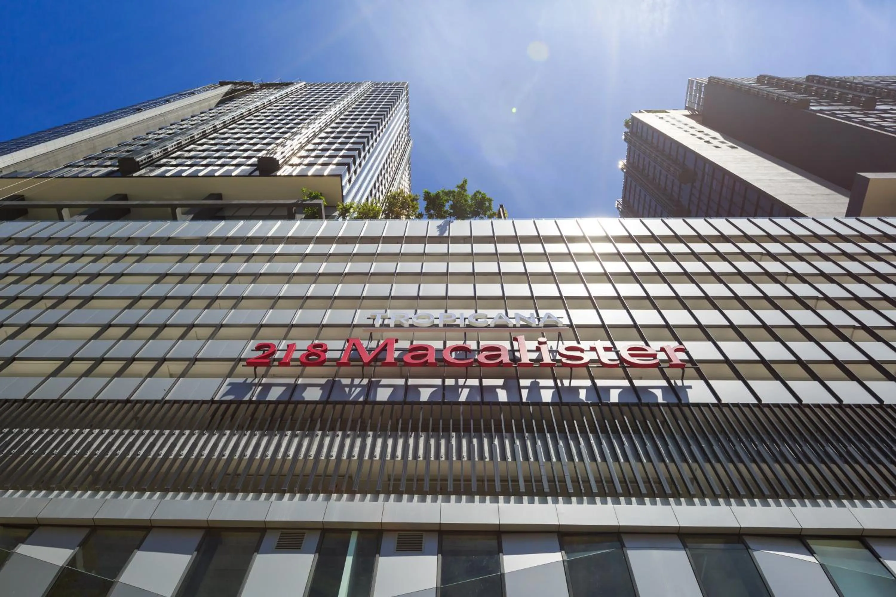 Tropicana 218 Macalister