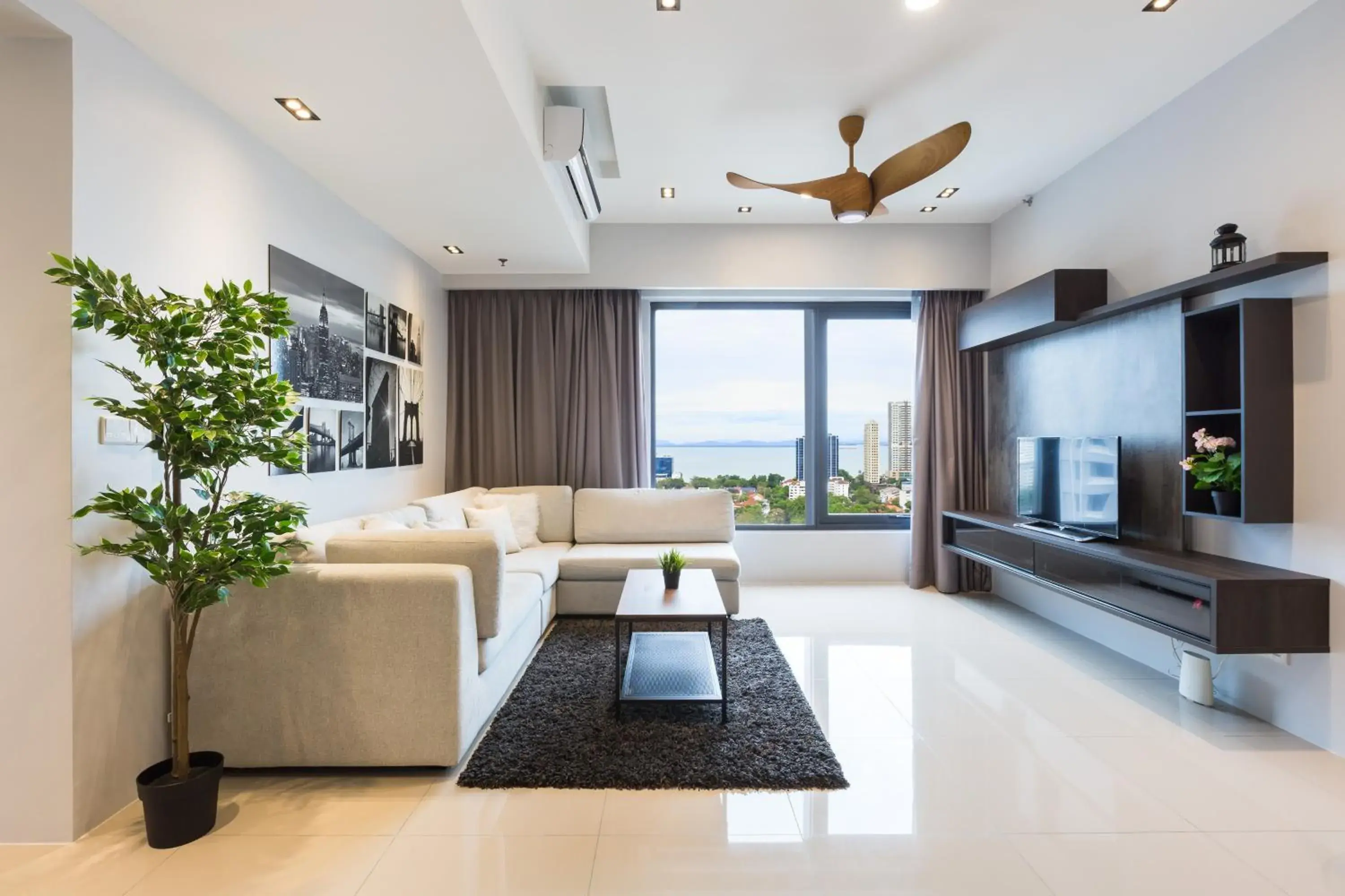 Apartment with Sea View in Tropicana 218 Macalister Apartment with Sea View in Tropicana 218 Macalister