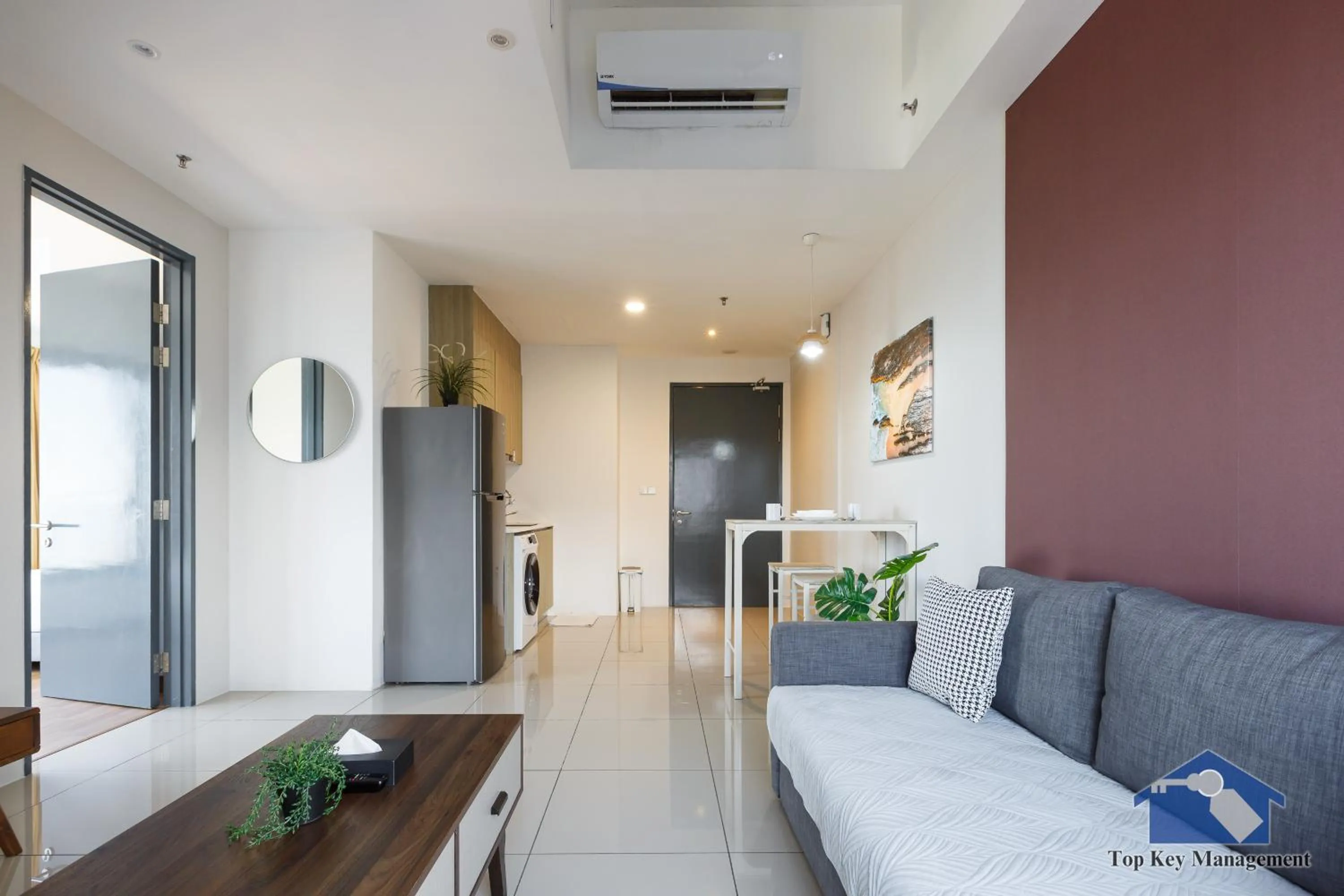 Tropicana 218 Macalister