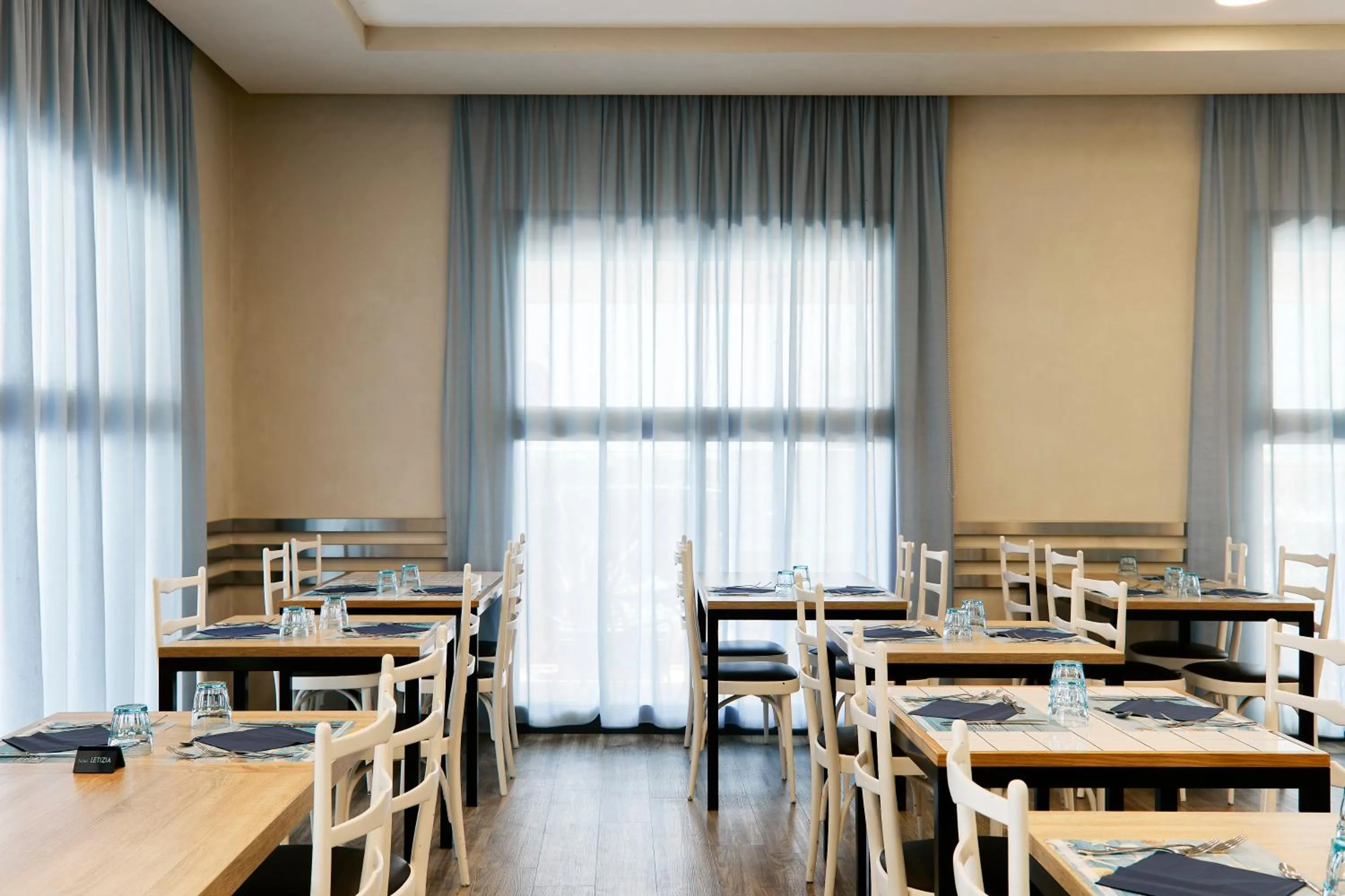 Restaurant/places to eat in Hotel Letizia