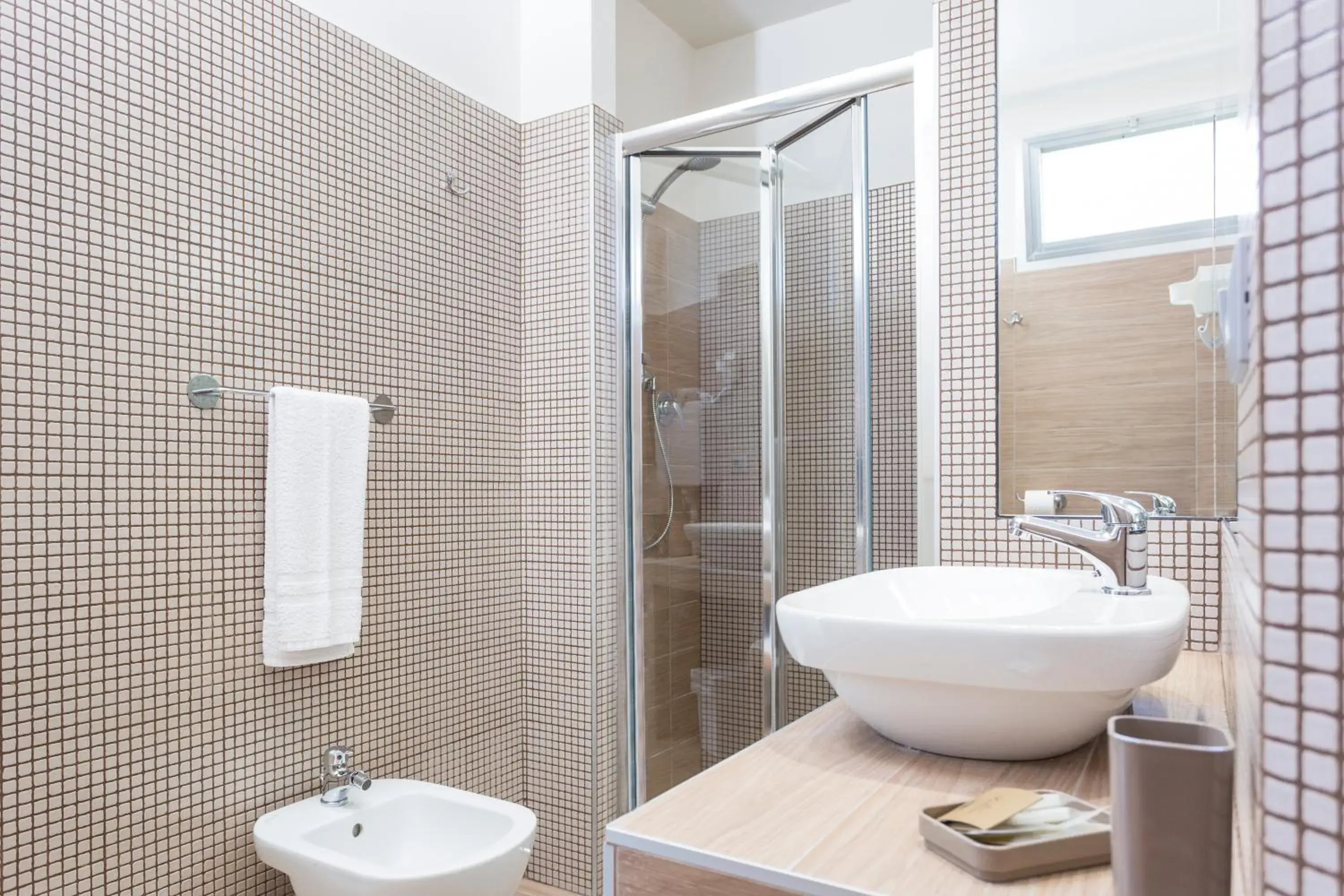 Bathroom in Hotel Letizia