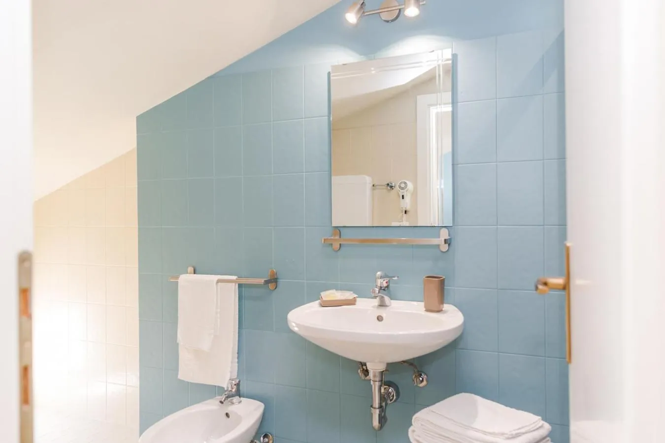 Bathroom in Hotel Letizia