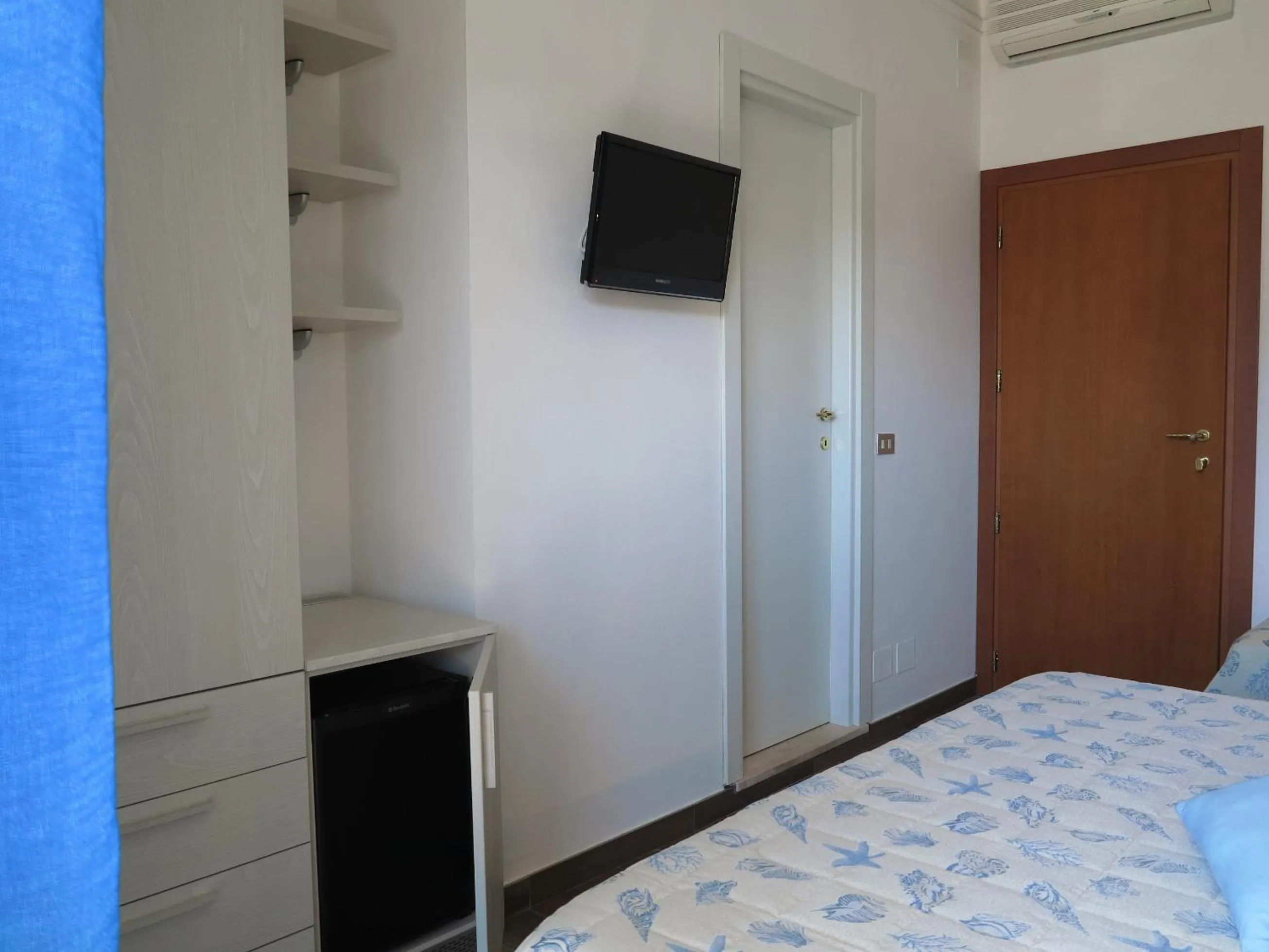 Day, Bed in Hotel Letizia