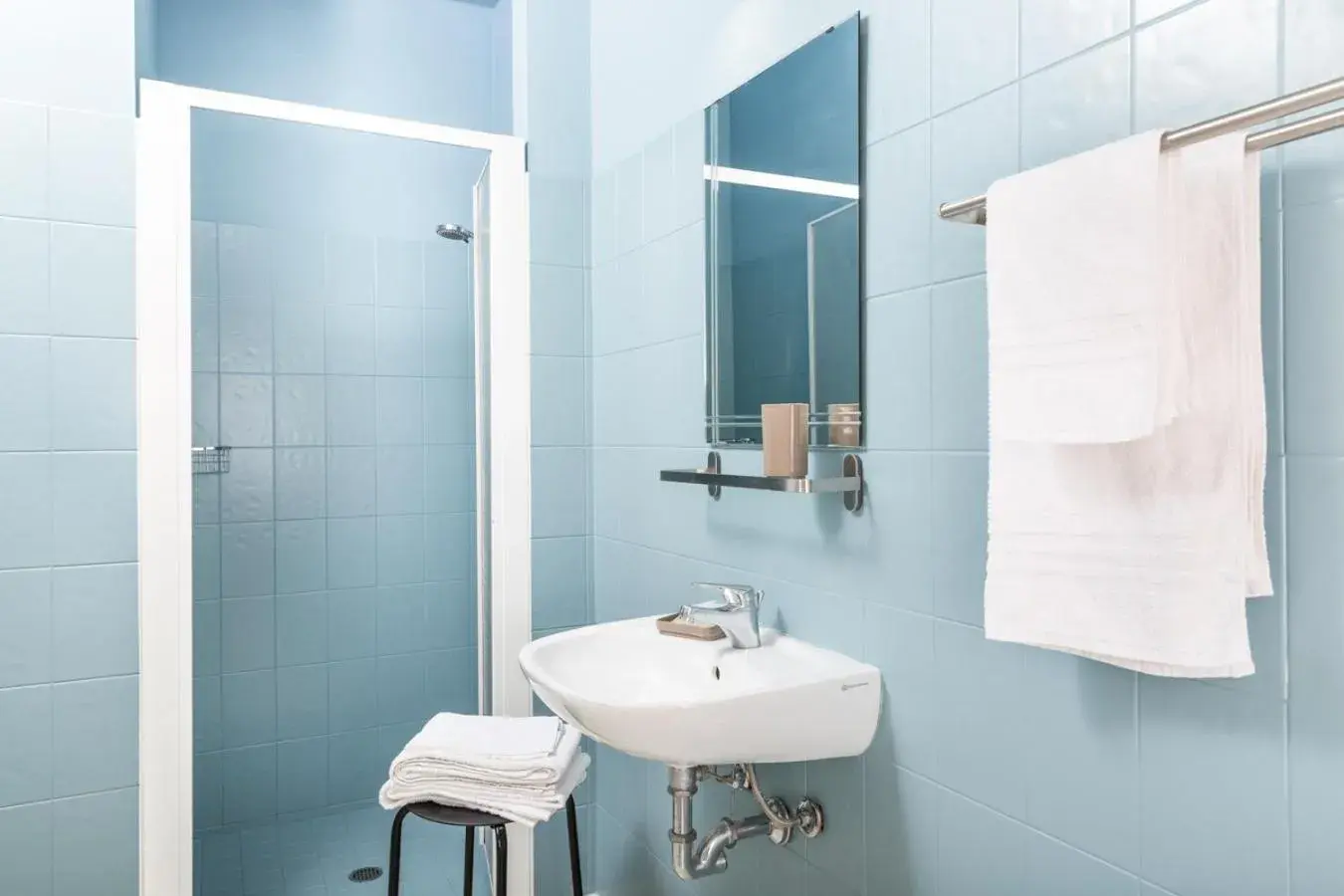 Shower, Bathroom in Hotel Letizia