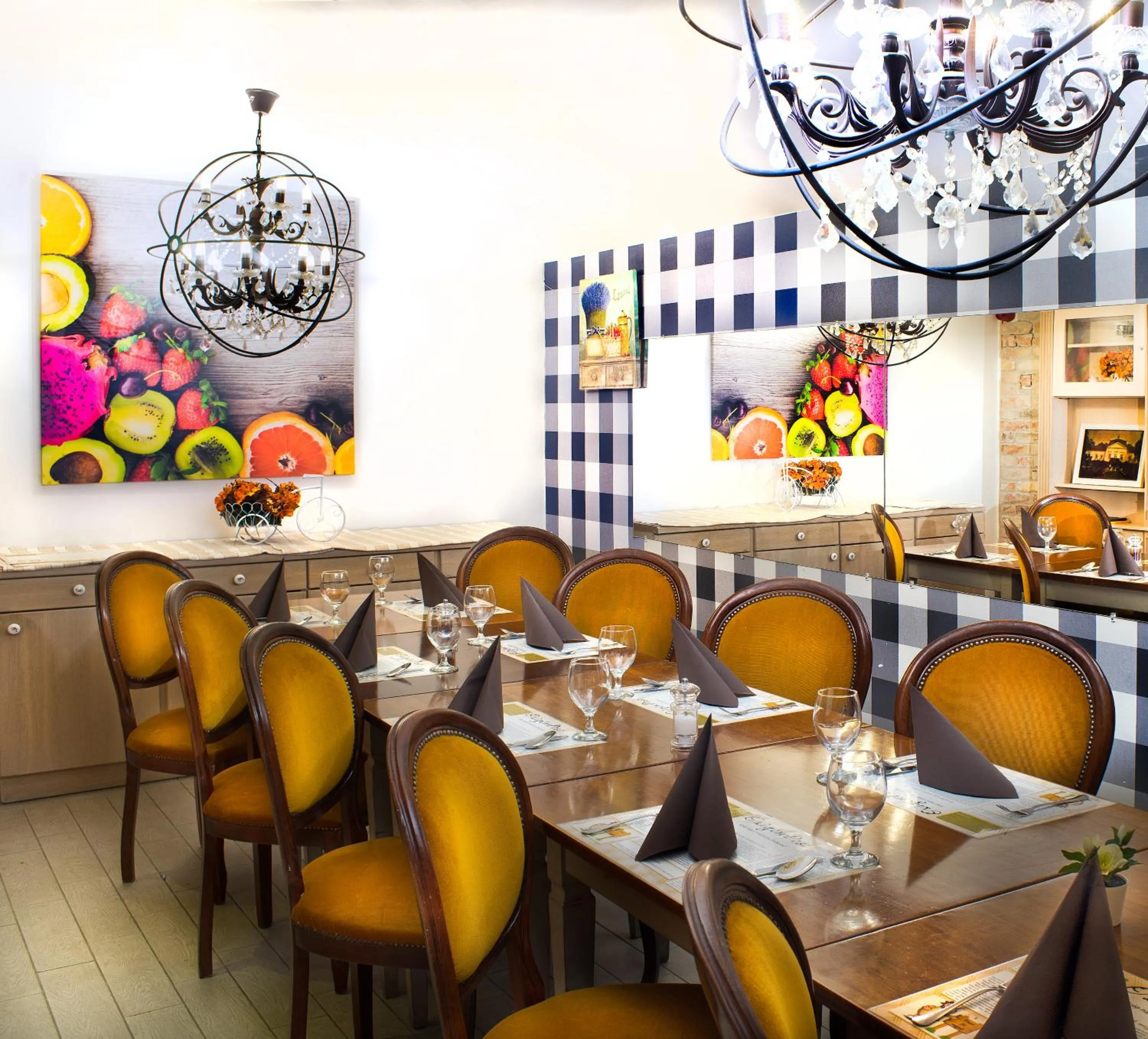 Restaurant/places to eat in Oxigén Family Hotel Noszvaj