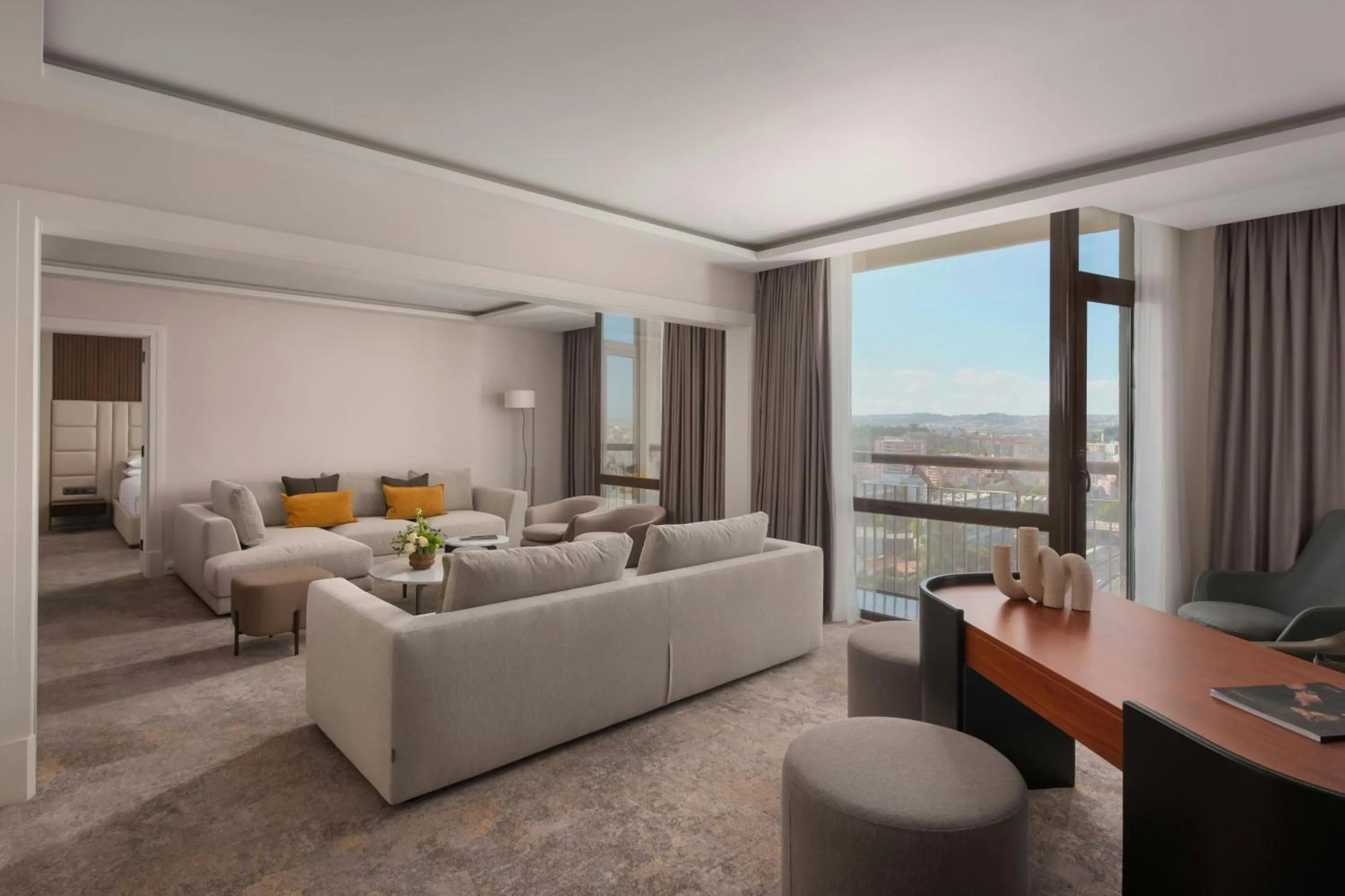 Living room in Lisbon Marriott Hotel
