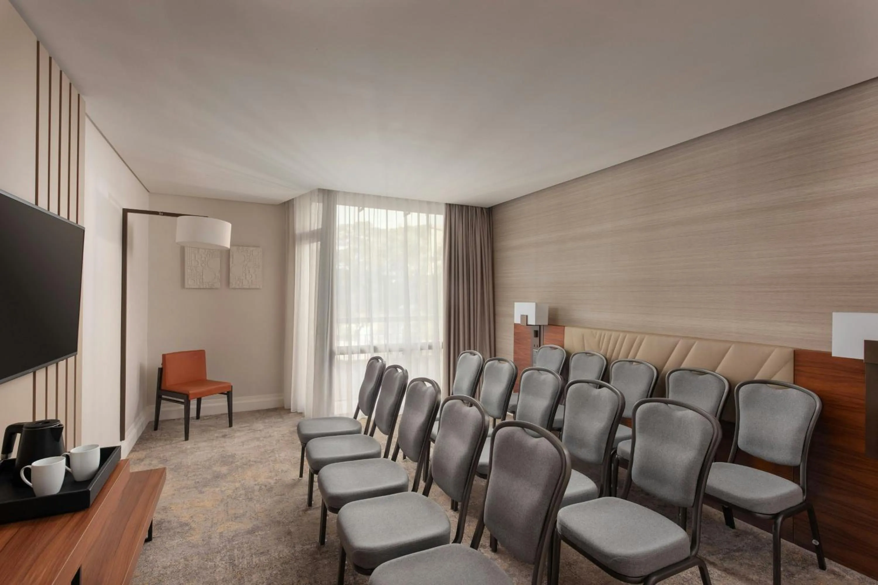 Entertainment in Lisbon Marriott Hotel