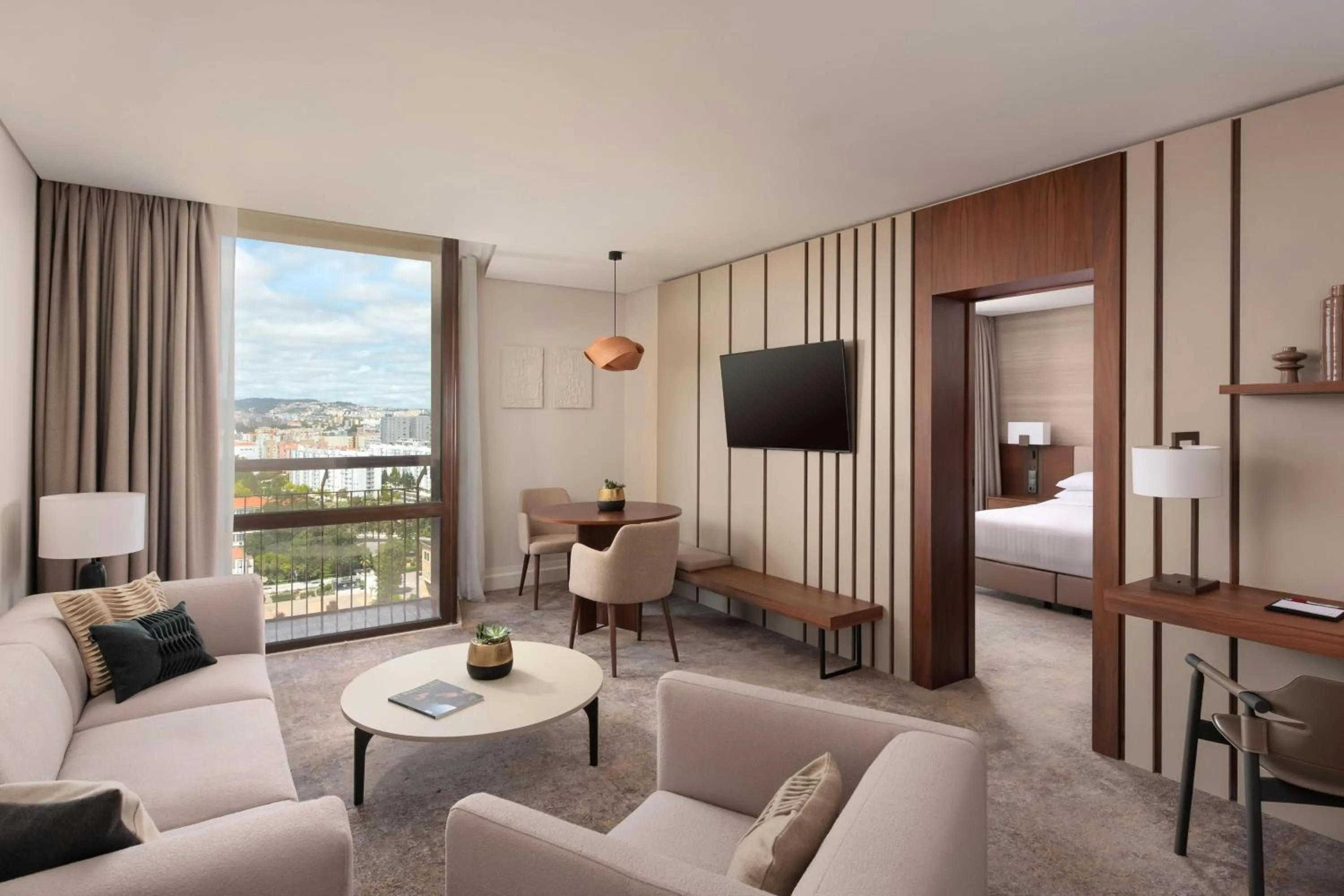 Living room, Bed in Lisbon Marriott Hotel