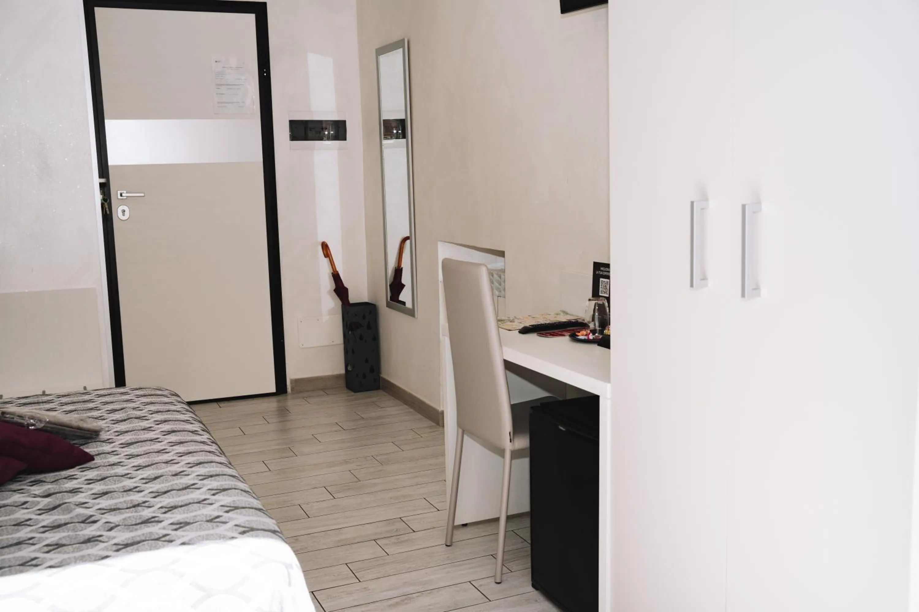 Bedroom, Bed in 47 Steps