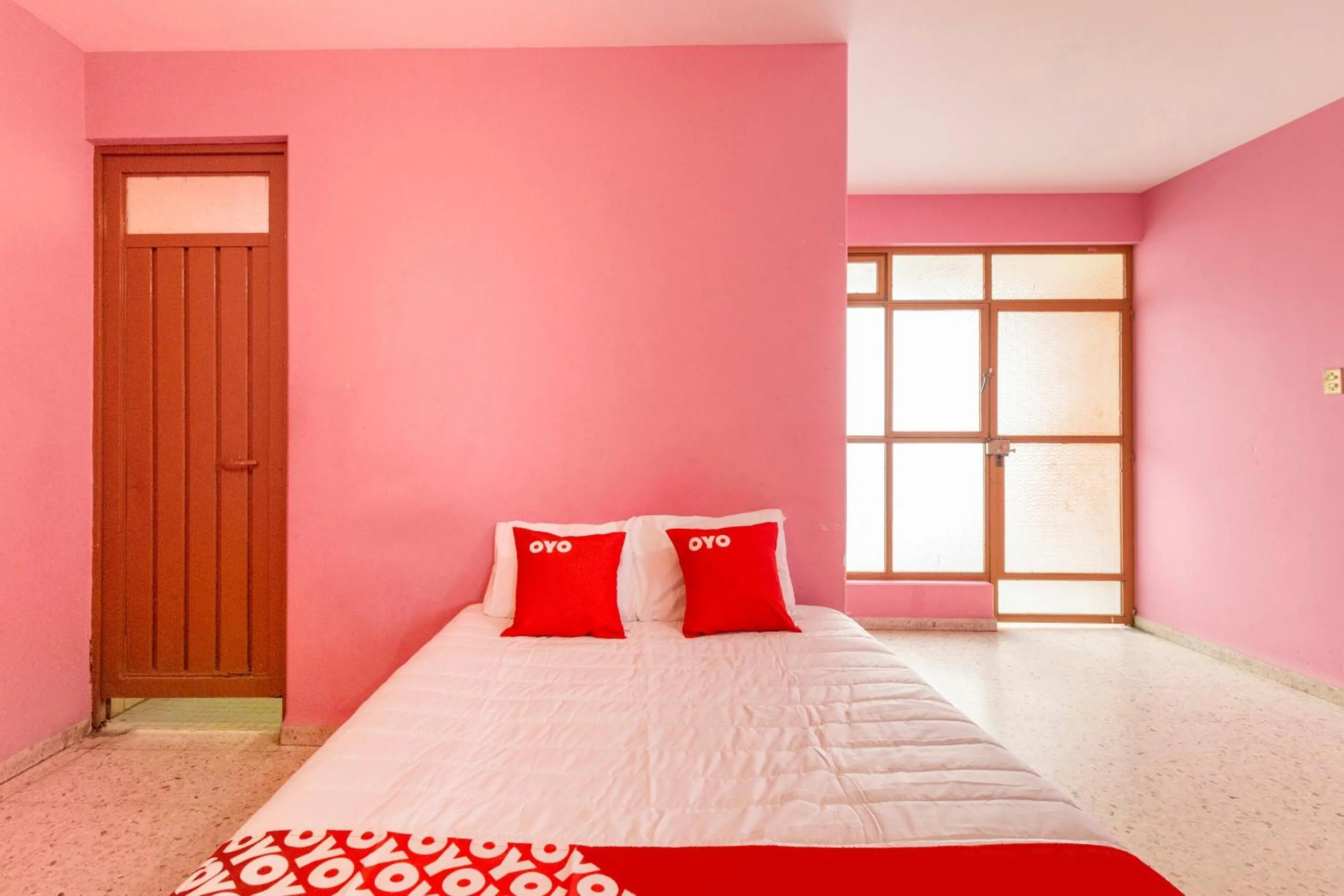 Bedroom, Bed in OYO Hotel Emperador, Oaxaca