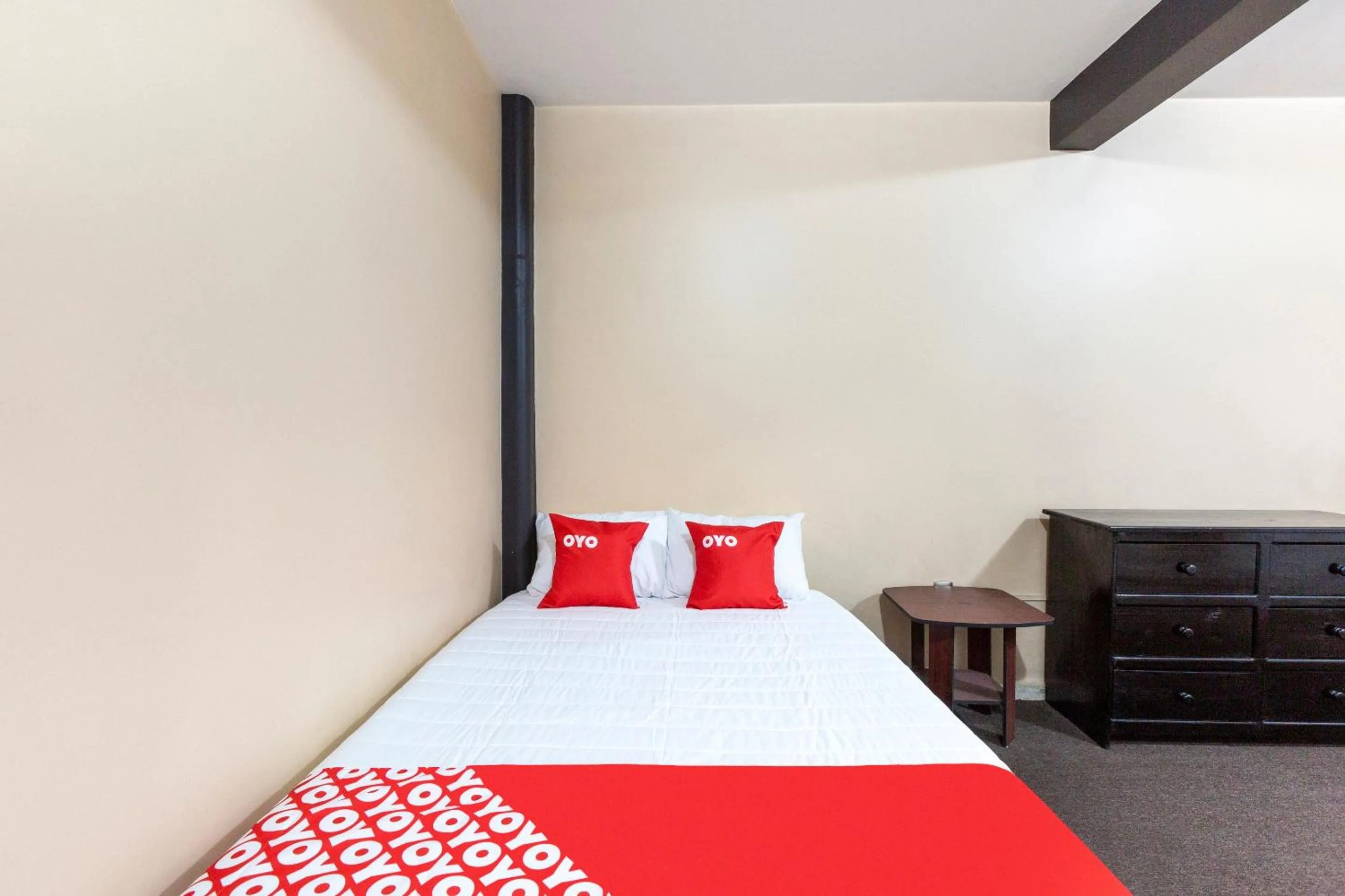 Bedroom, Bed in OYO Hotel Emperador, Oaxaca