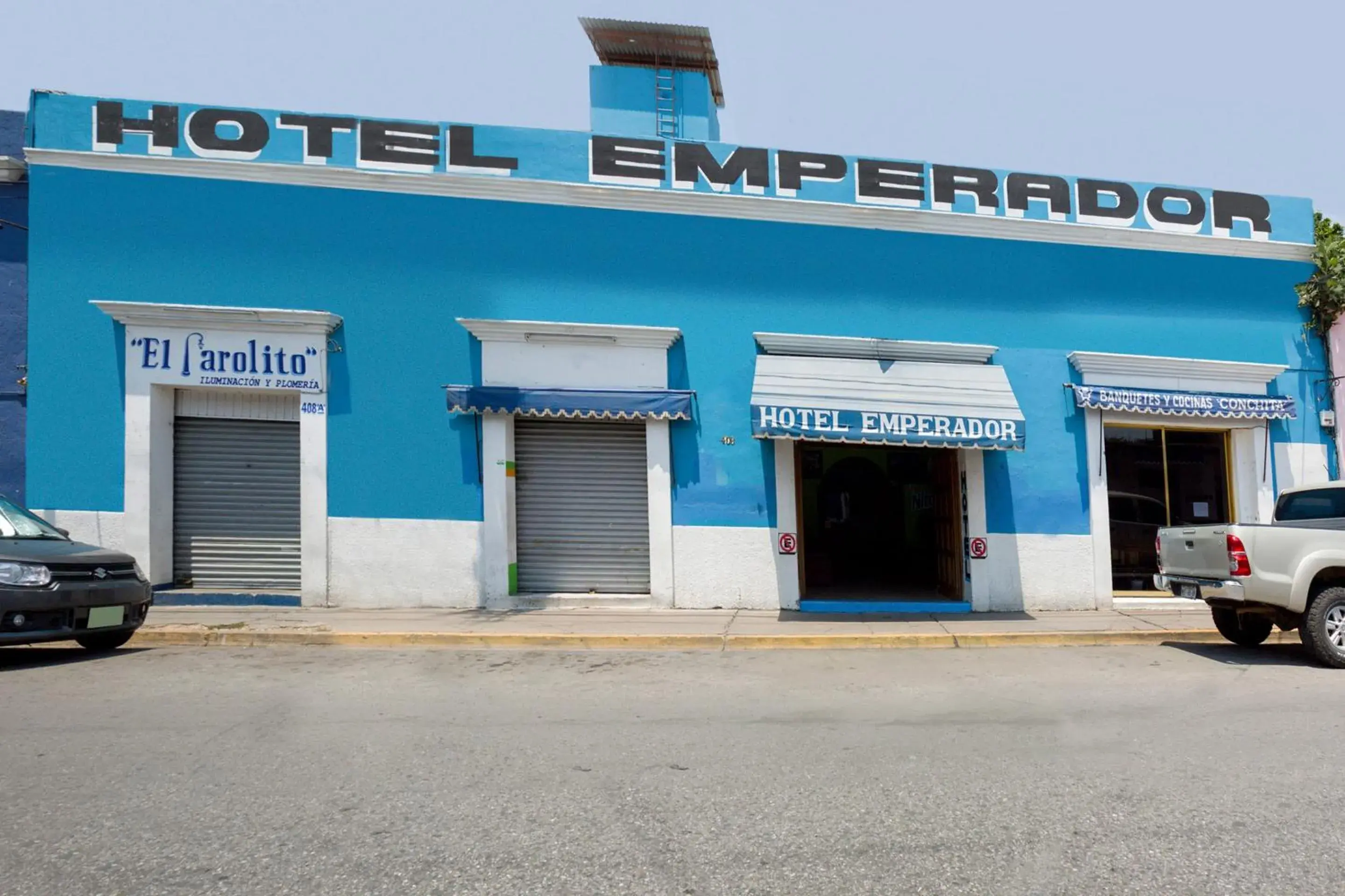 Facade/entrance in OYO Hotel Emperador, Oaxaca Facade/entrance in OYO Hotel Emperador, Oaxaca
