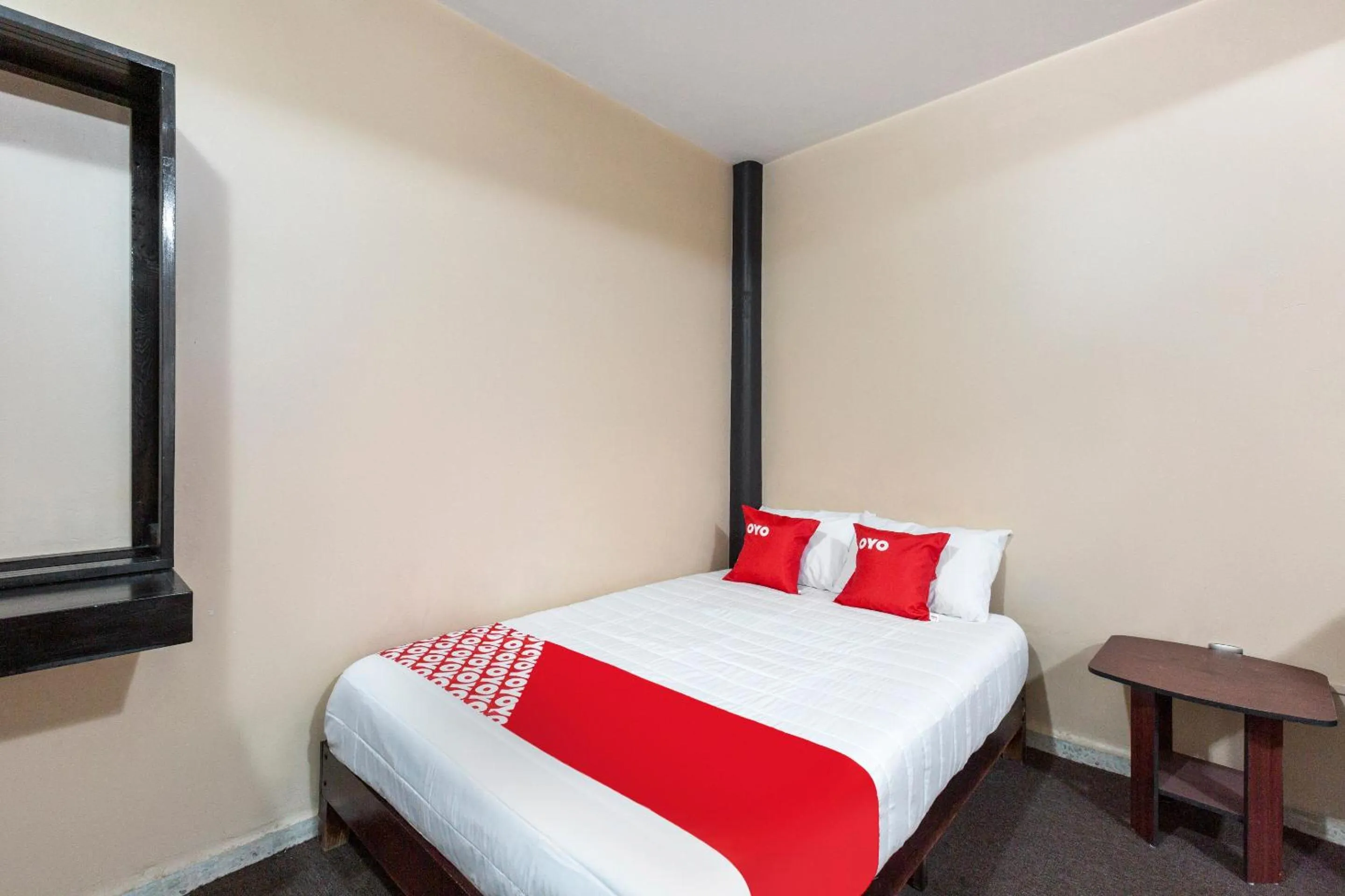 Bedroom, Bed in OYO Hotel Emperador, Oaxaca