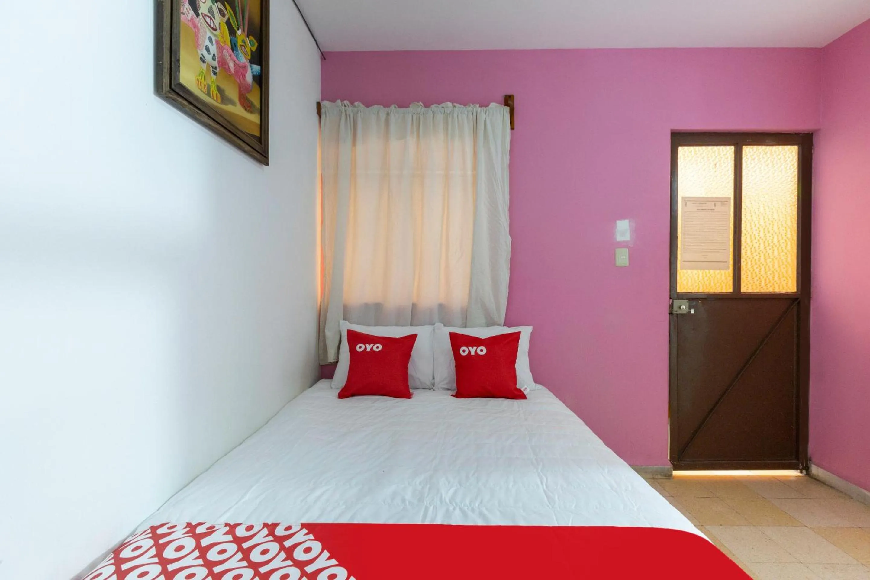 Bedroom, Bed in OYO Hotel Emperador, Oaxaca