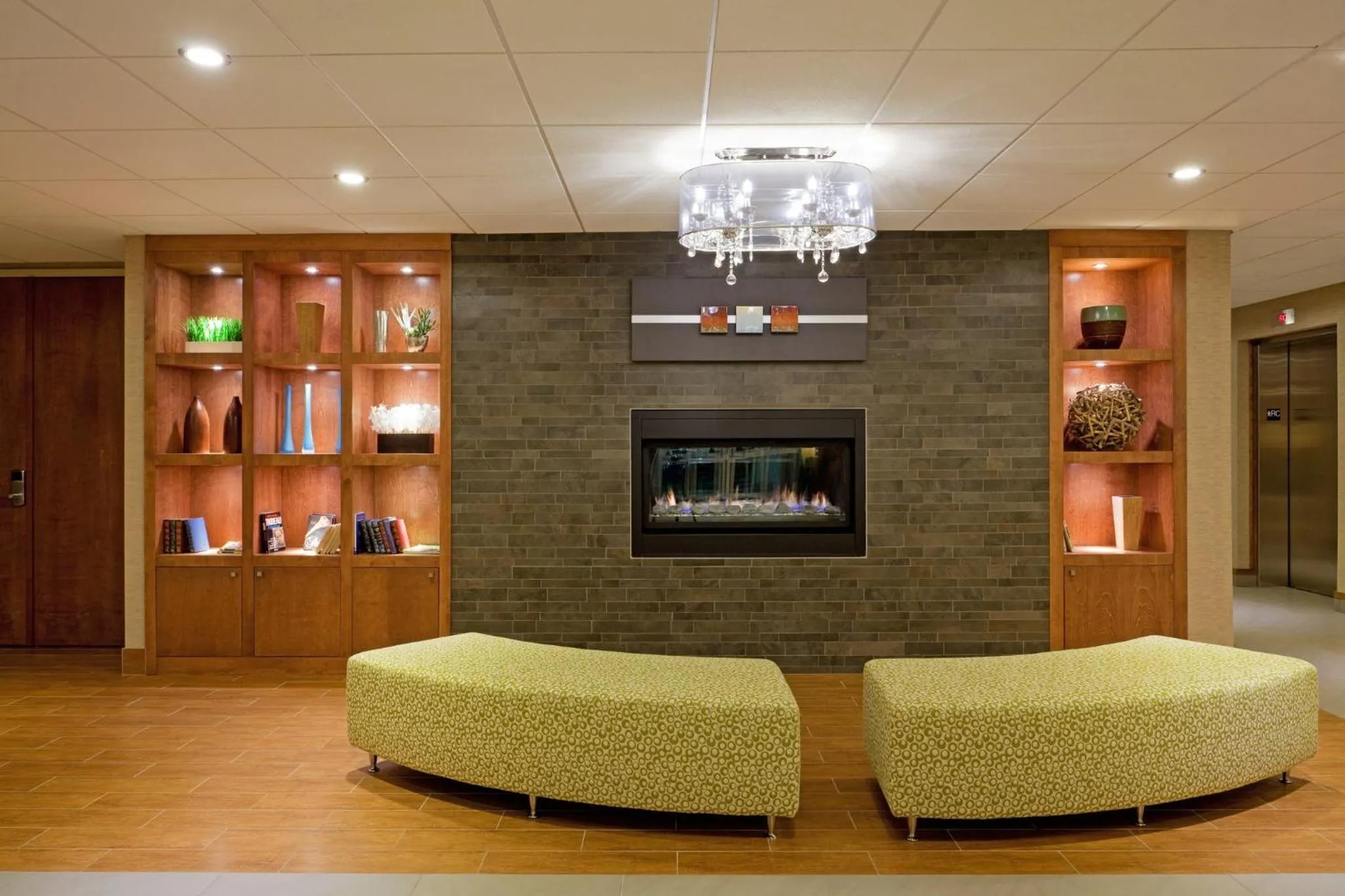 Property building in Holiday Inn Express Hotel & Suites Saint - Hyacinthe by IHG