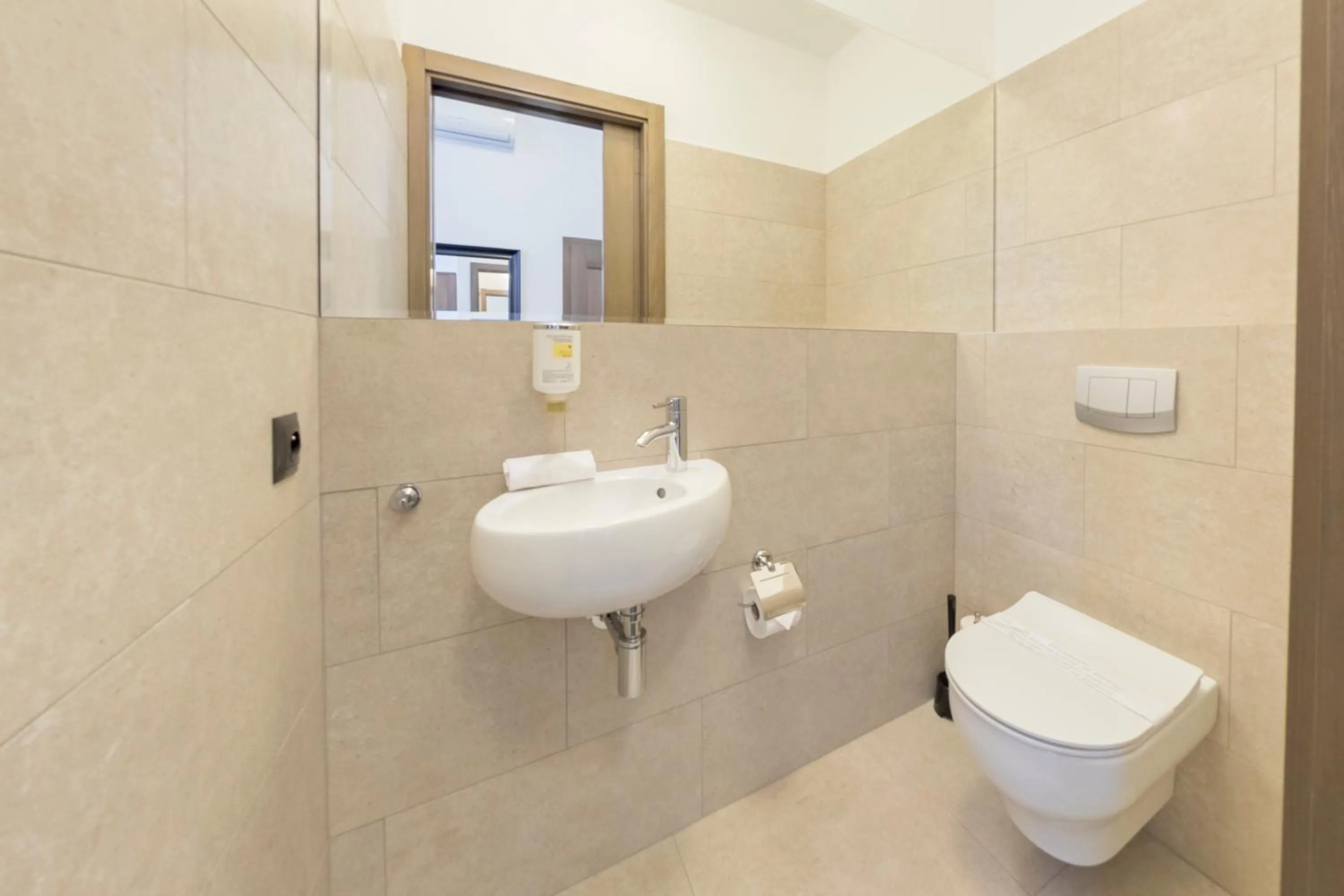 Shower in Hotel Jakubus