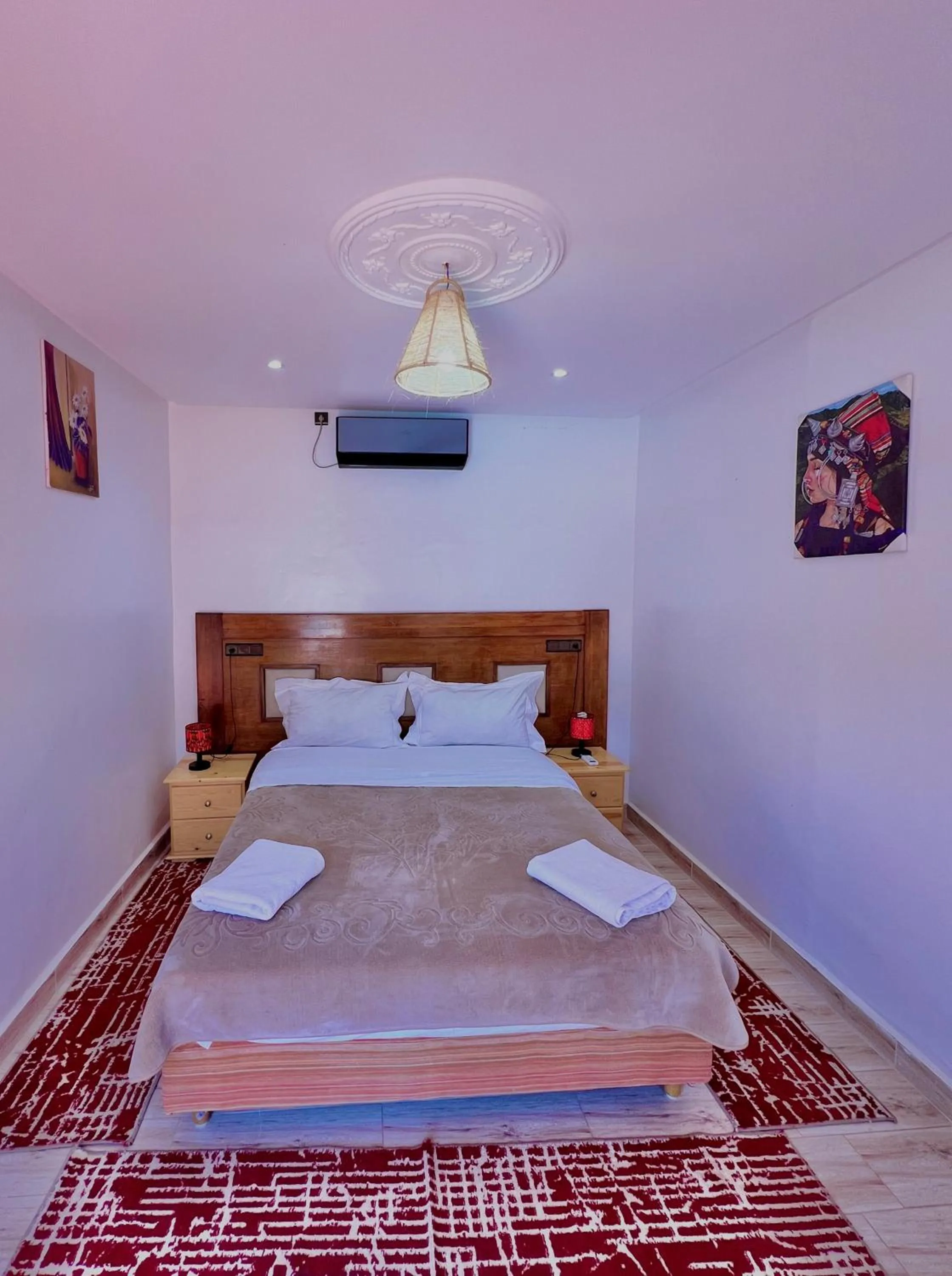 Bed in Hotel L'Arganier d'Ammelne