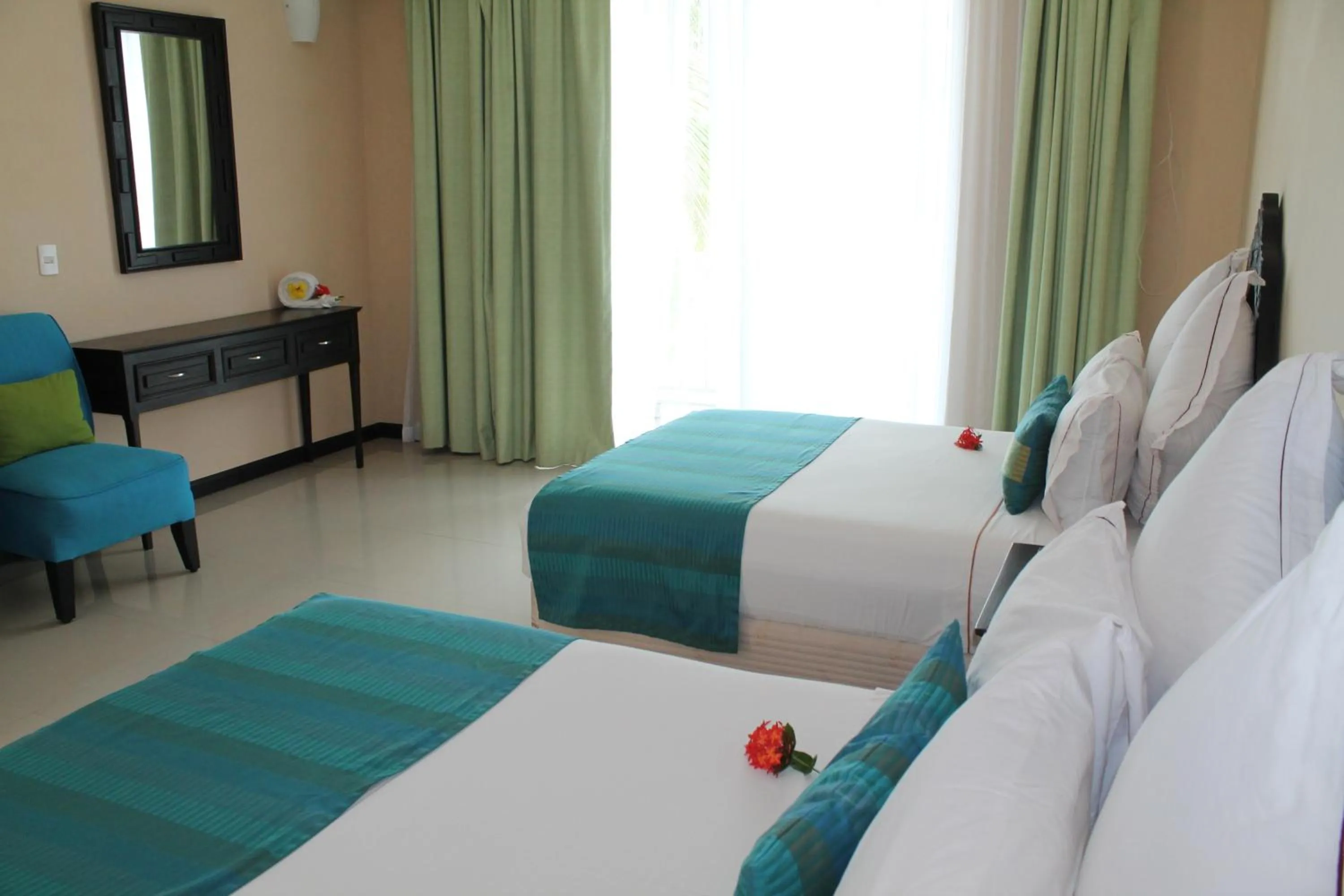 Bedroom, Bed in La Quinta Gran Bahía, Cuastecomates - Todo Incluido