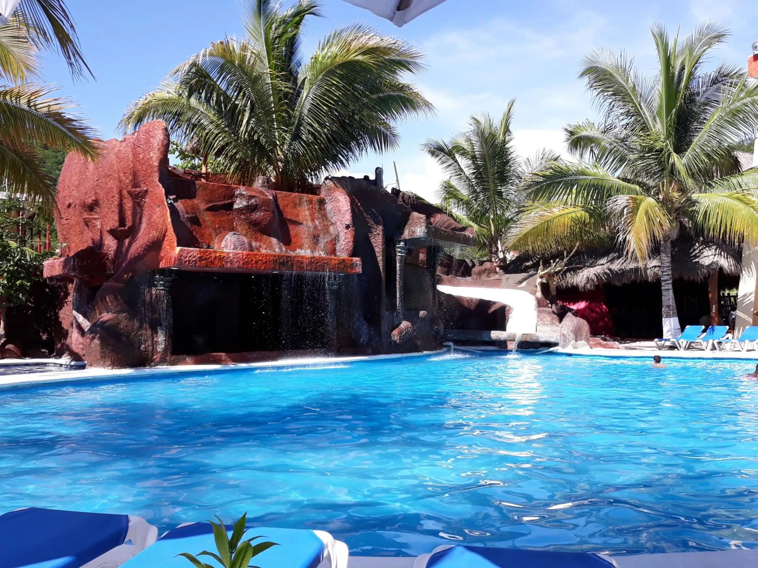 Swimming pool in La Quinta Gran Bahía, Cuastecomates - Todo Incluido