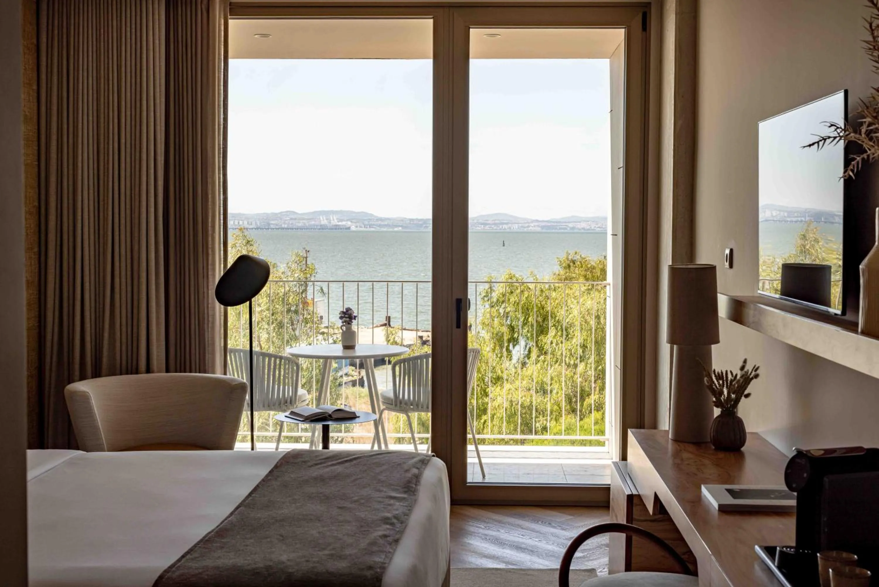 Bed in Upon Vila - Alcochete Hotel