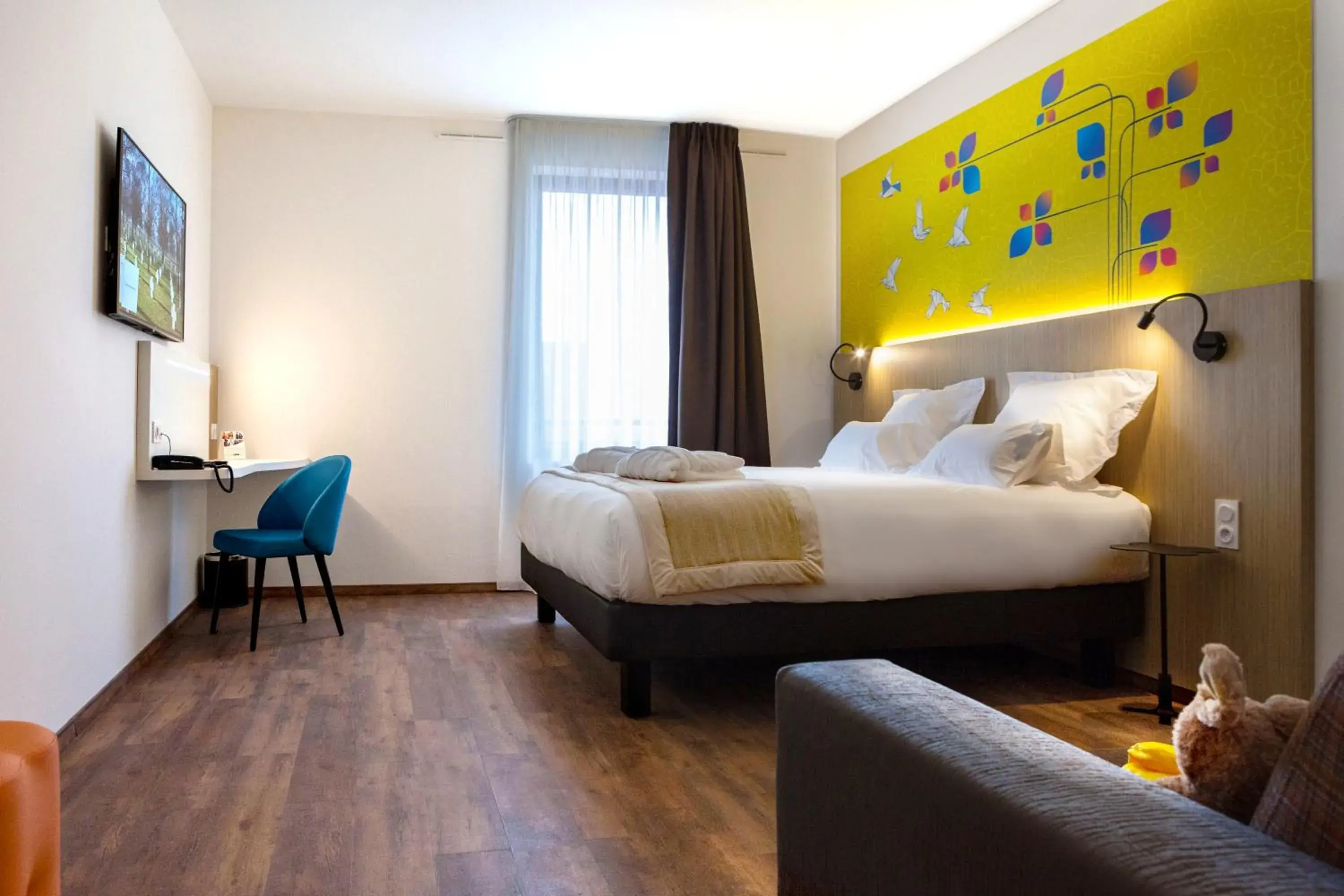 Bed in Kyriad Prestige Amiens Poulainville - Hotel and Spa Bed in Kyriad Prestige Amiens Poulainville - Hotel and Spa