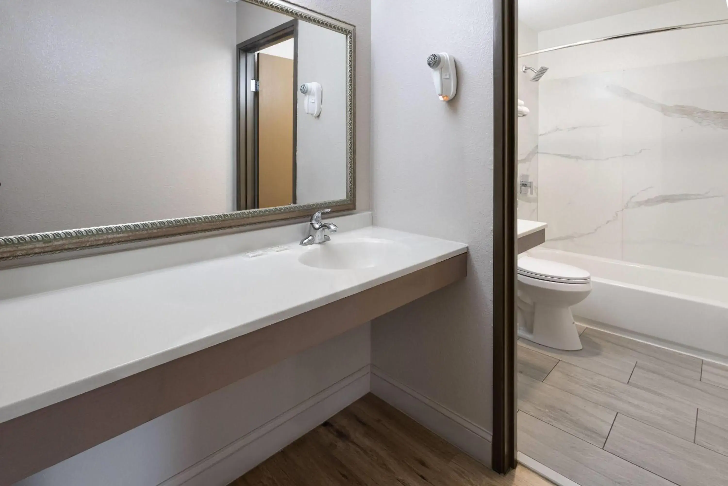 King Studio Suite - Non-Smoking in Super 8 by Wyndham Richmond Midlothian Turnpike King Studio Suite - Non-Smoking in Super 8 by Wyndham Richmond Midlothian Turnpike