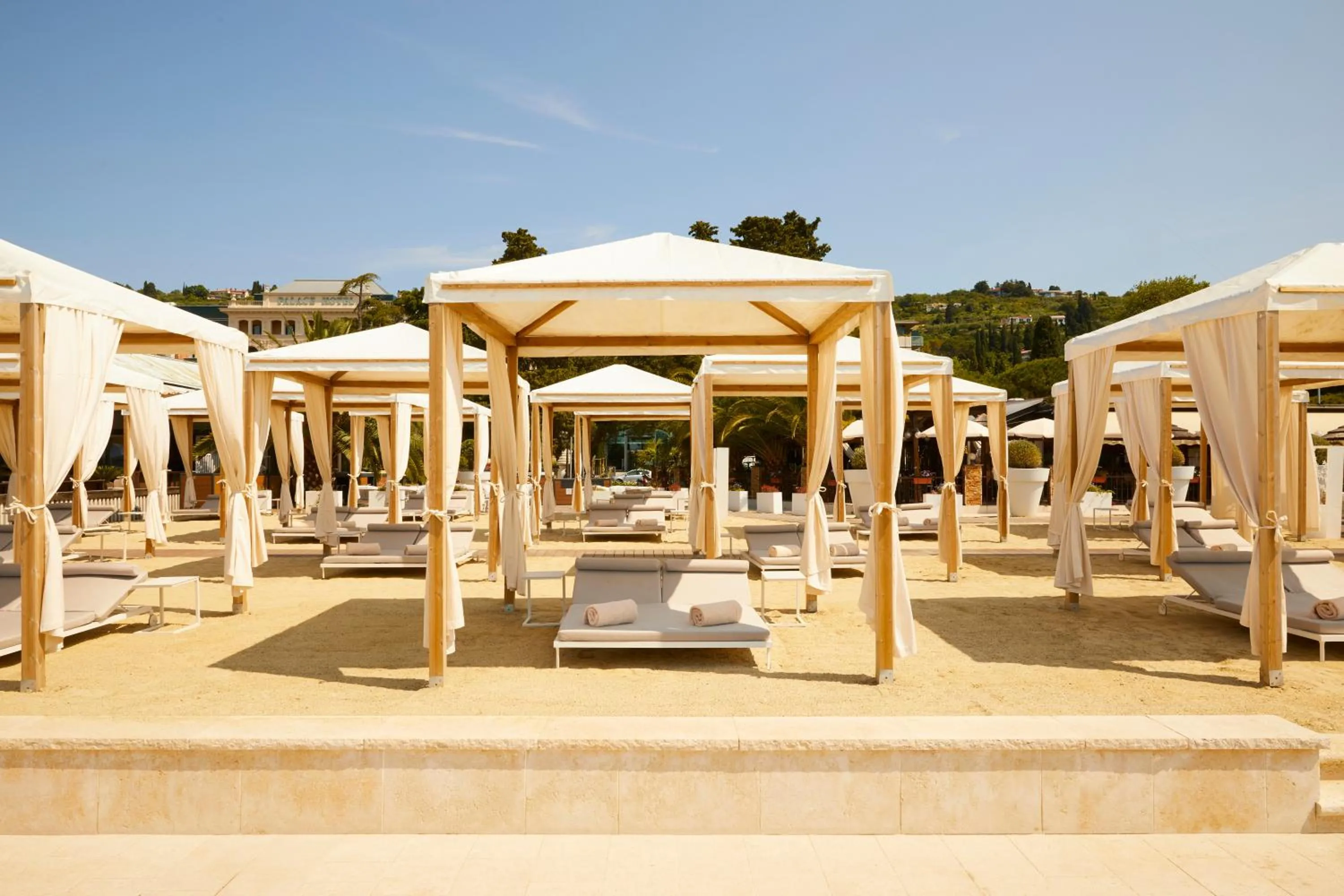 Beach in Hotel Kempinski Palace Portorož