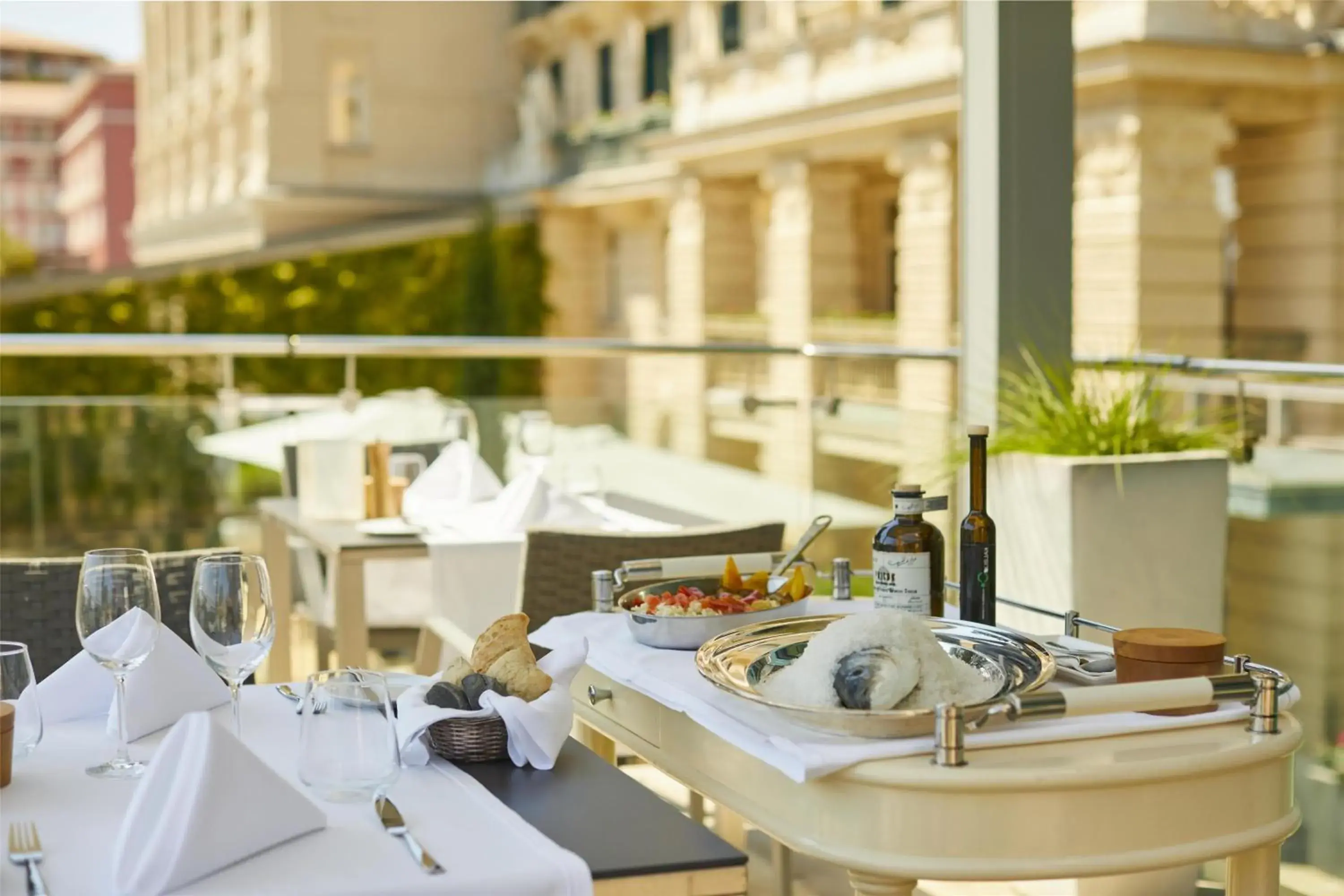 Restaurant/places to eat in Hotel Kempinski Palace Portorož Restaurant/places to eat in Hotel Kempinski Palace Portorož