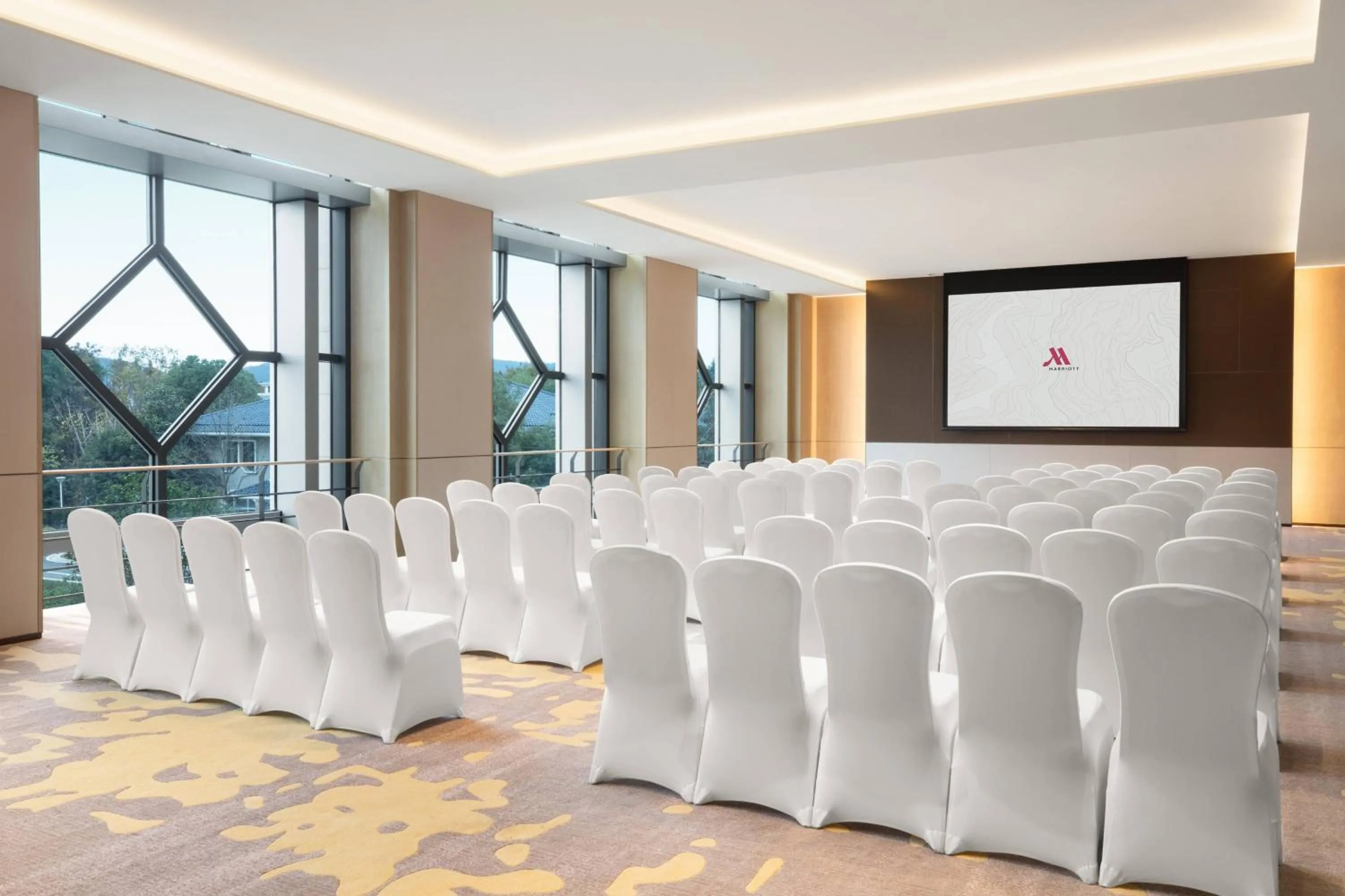 Entertainment in Wuxi Marriott Hotel Lihu Lake