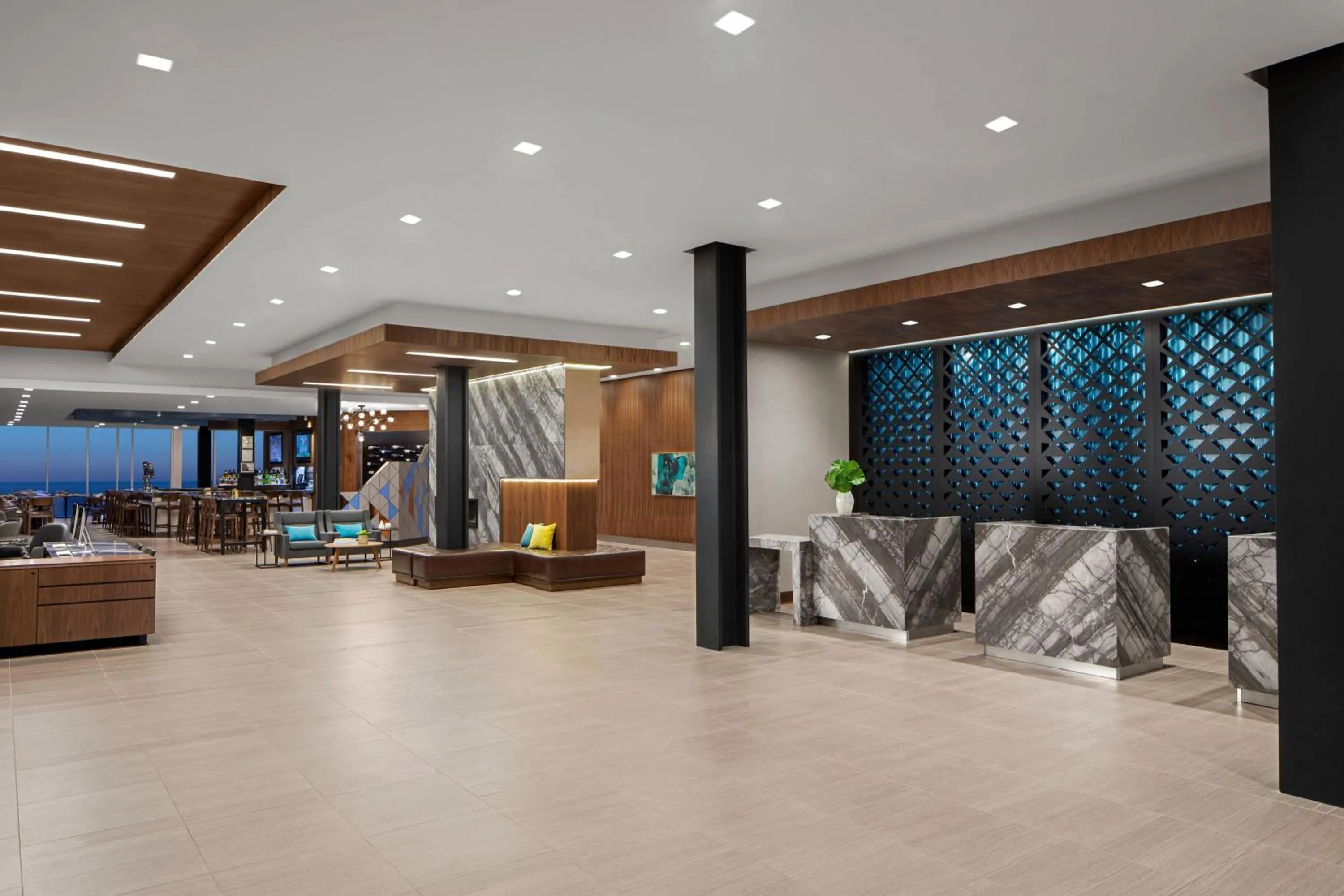 Lobby or reception in Delta Hotels by Marriott Thunder Bay