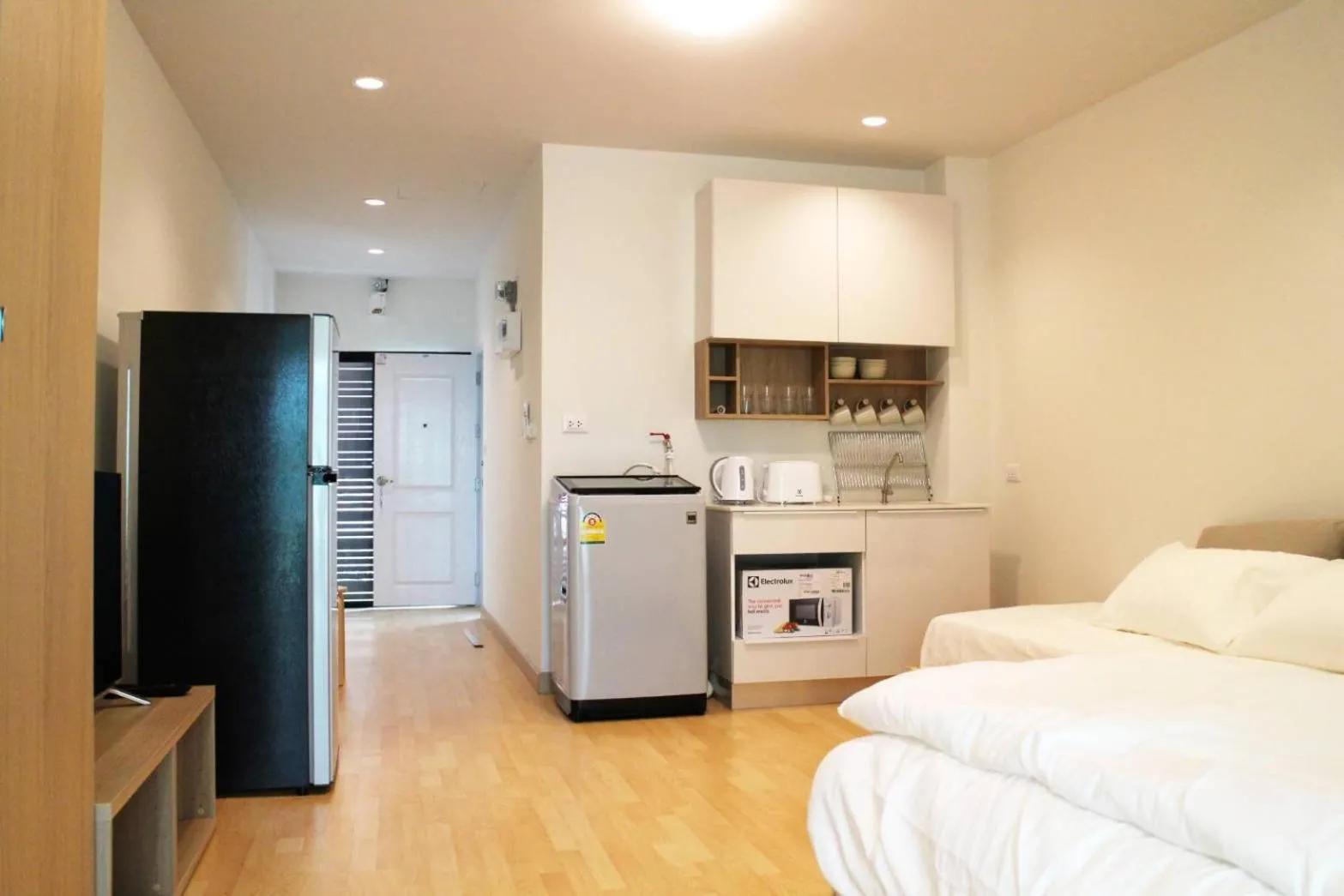 Kitchen or kitchenette, Bed in Live like a local in Ekkamai