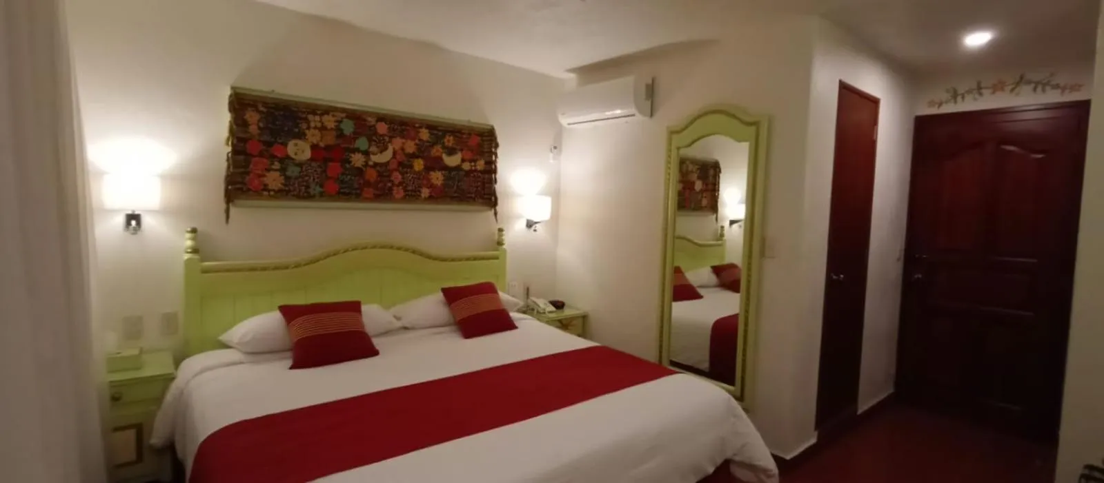 Bed in Hotel Hacienda Don Cenobio