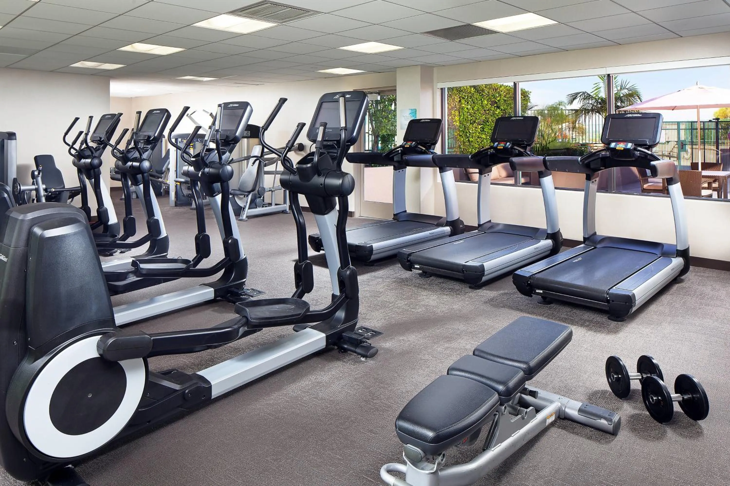 Fitness centre/facilities in The Westin Long Beach