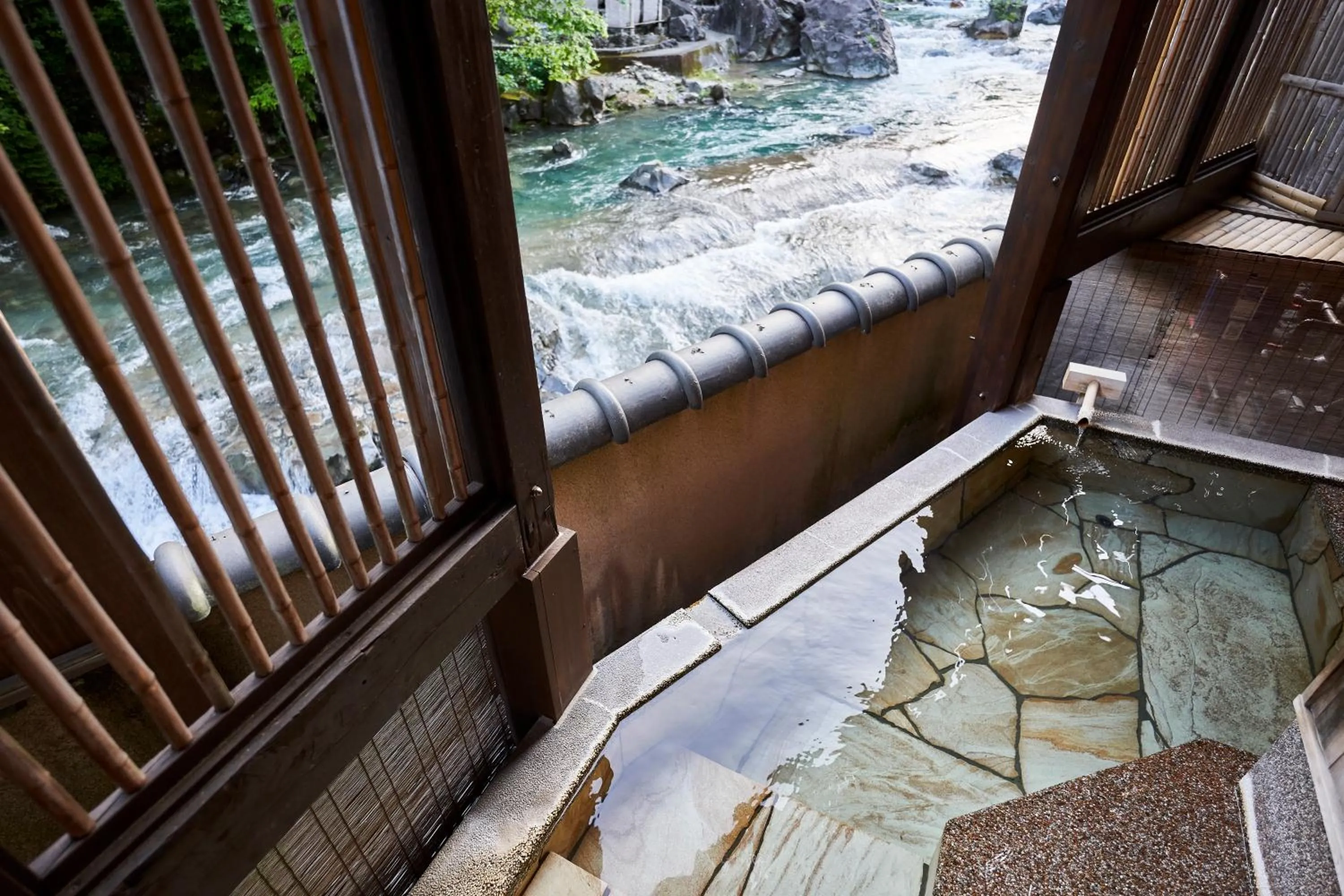Hot Spring Bath in Shima-Onsen Toshimaya