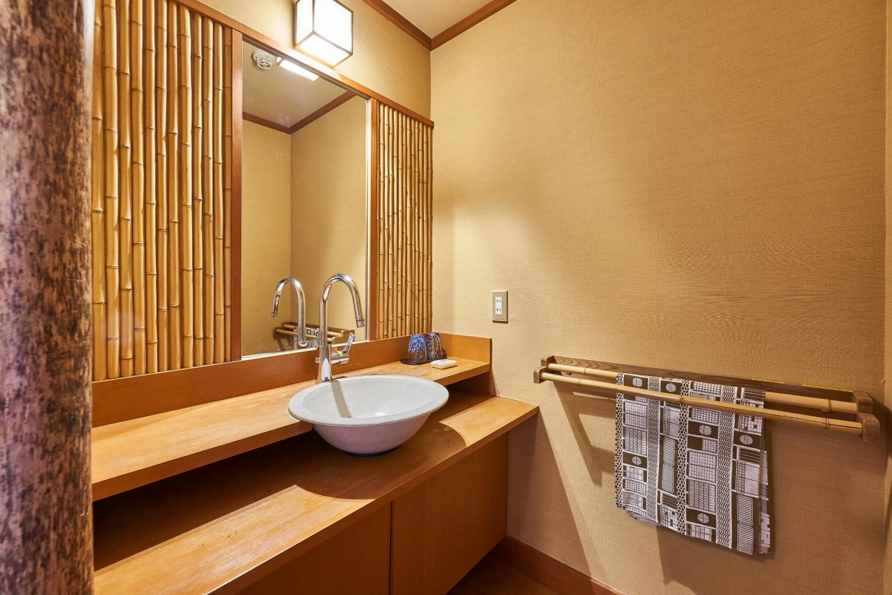 Area and facilities in Shima-Onsen Toshimaya