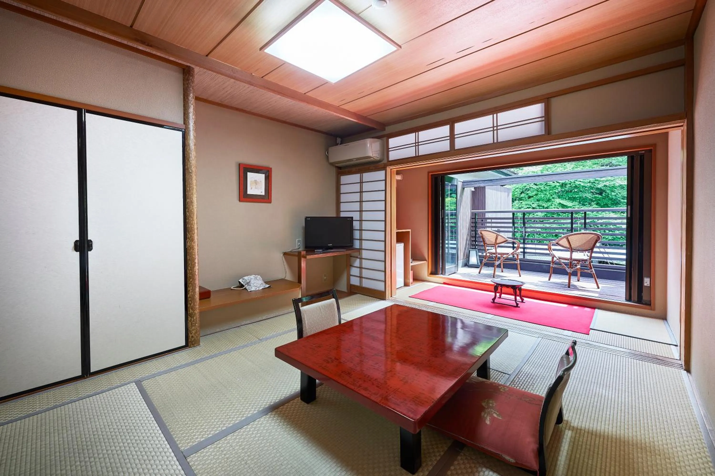 Living room in Shima-Onsen Toshimaya