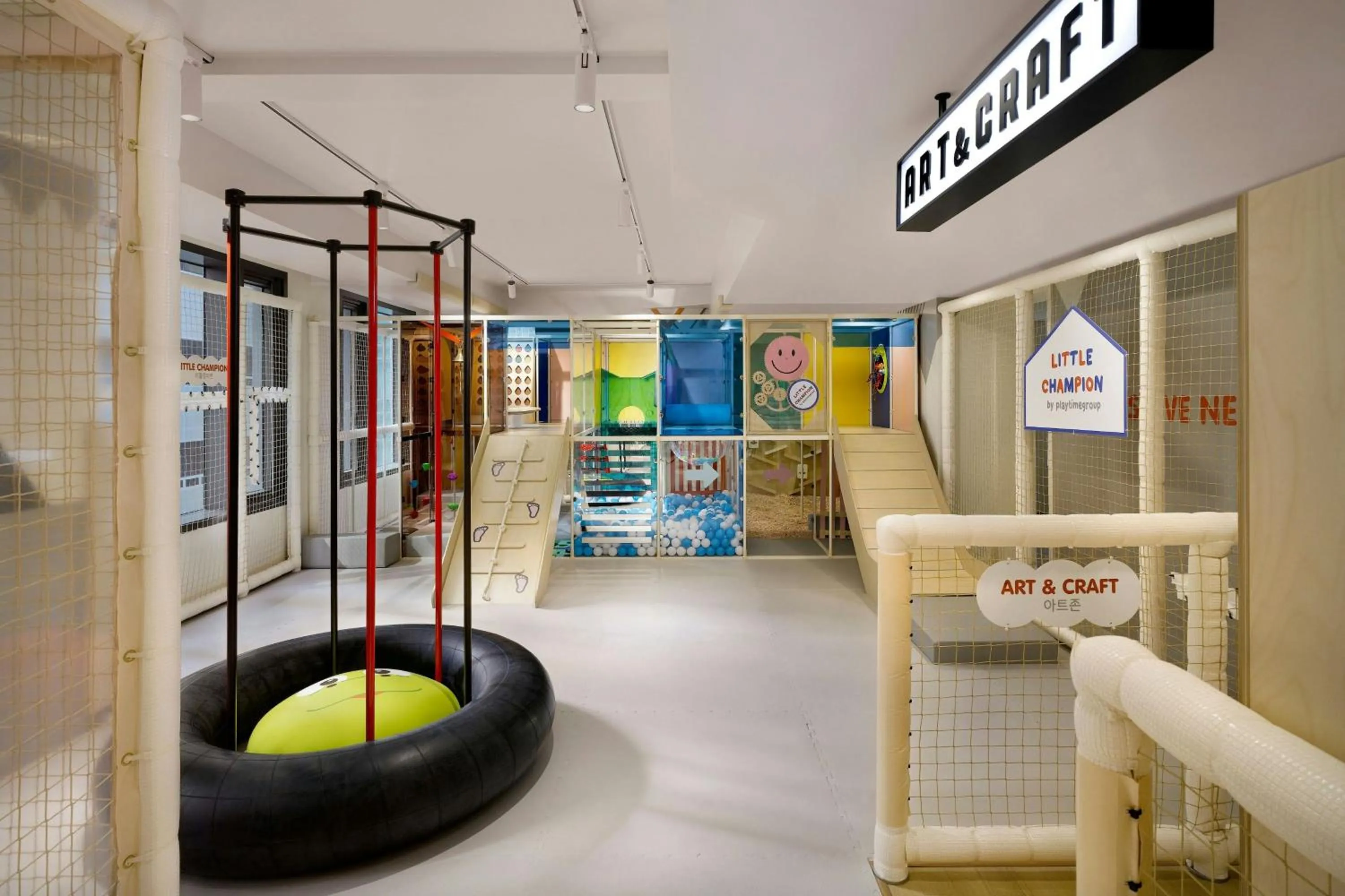 Lounge or bar in AC Hotel by Marriott Seoul Gangnam