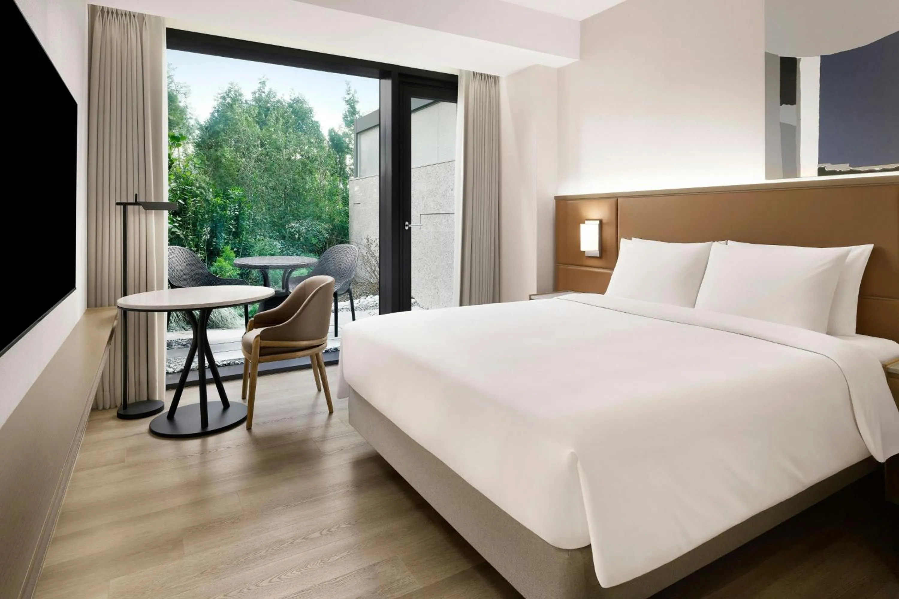 Photo of the whole room, Bed in AC Hotel by Marriott Seoul Gangnam