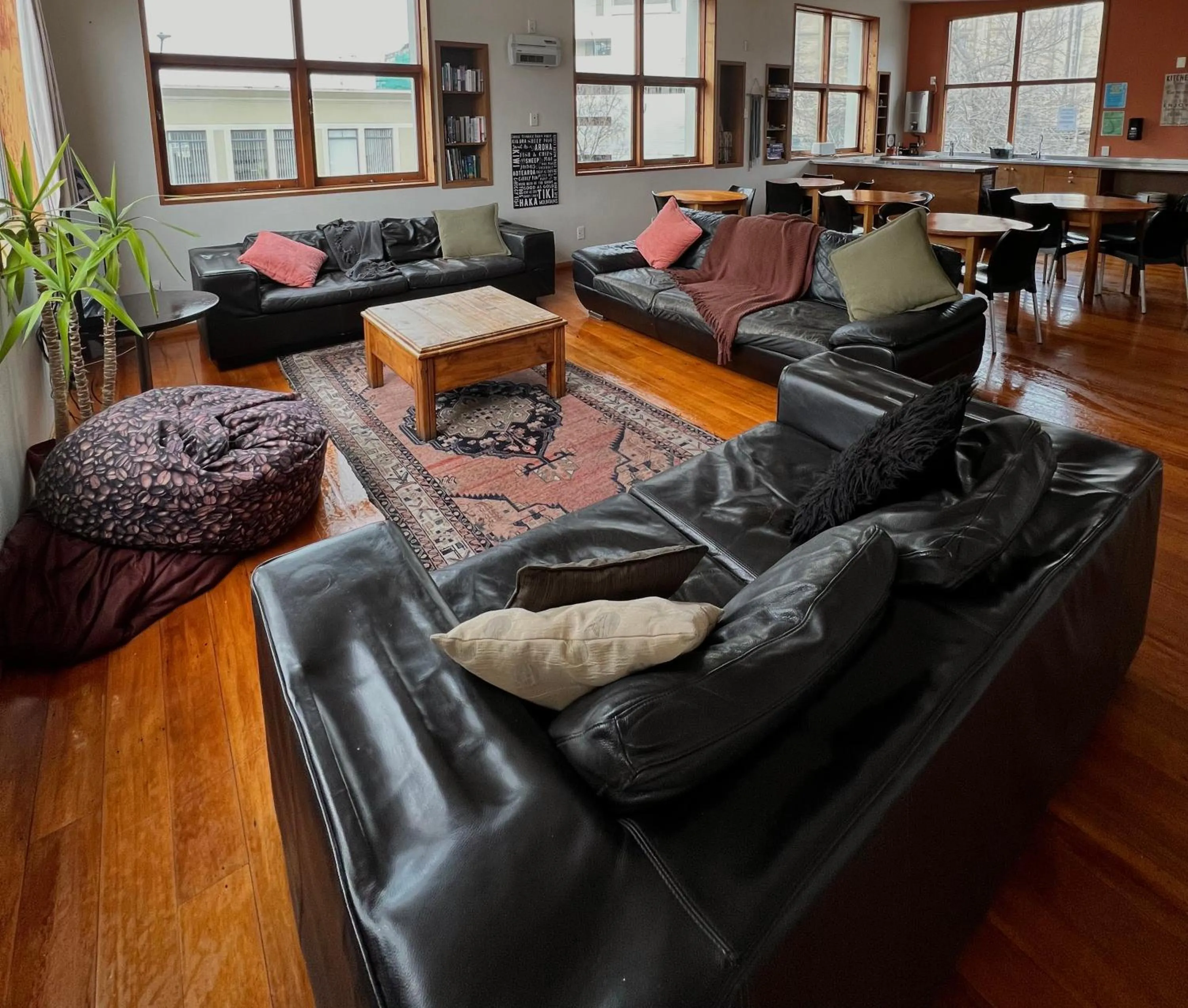 Living room in On Top Backpackers