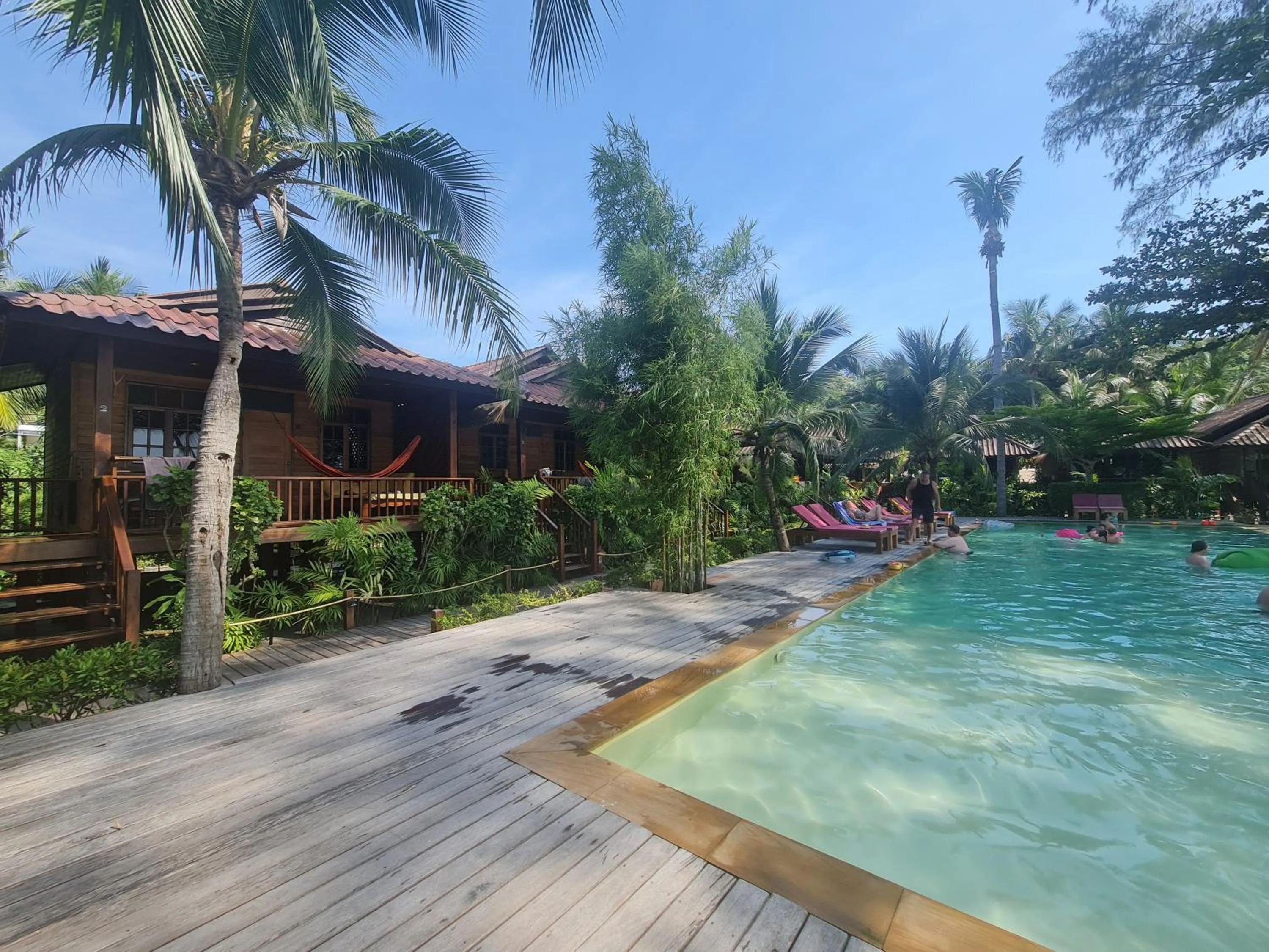 Property building in Salad Hut