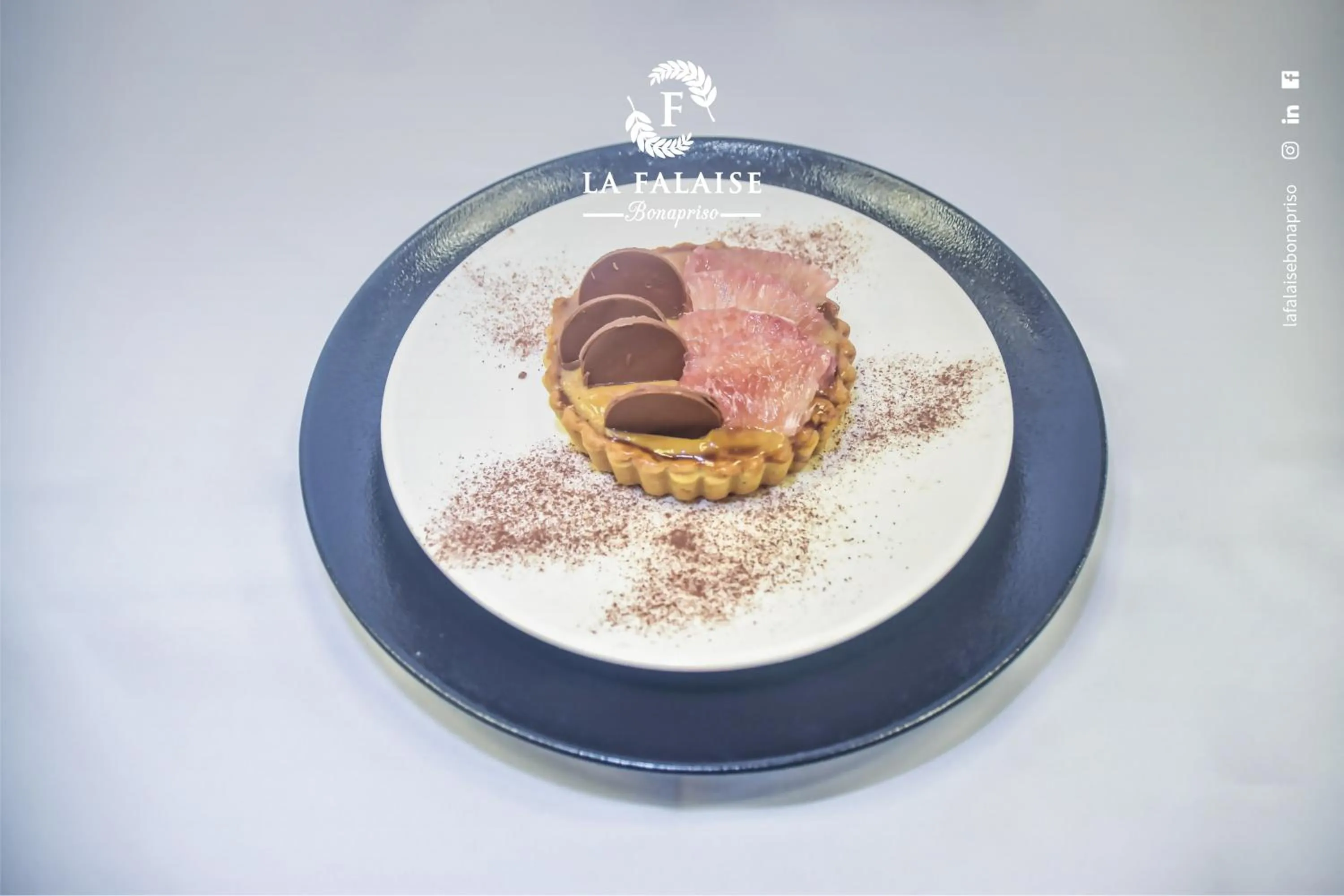 Food in Hotel La Falaise Bonapriso