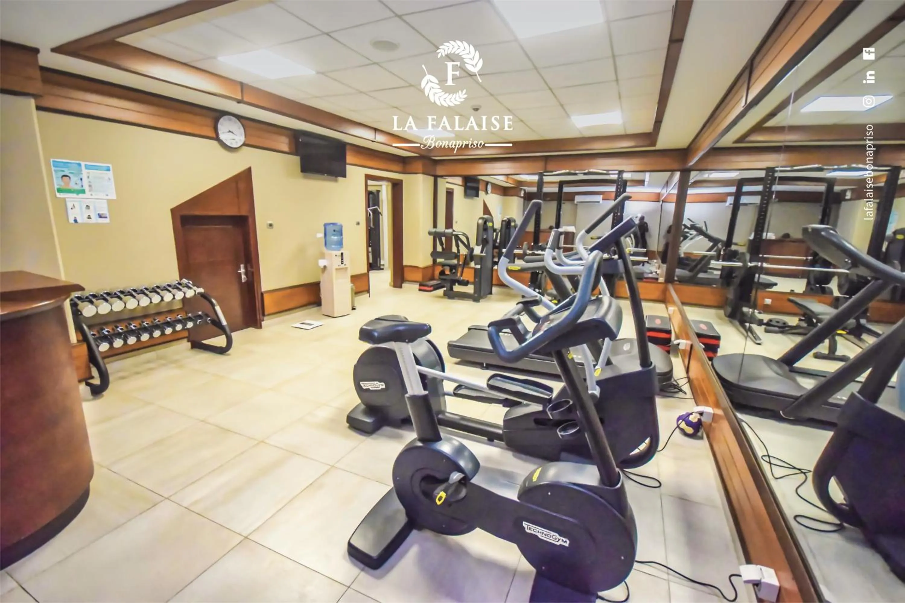 Fitness centre/facilities in Hotel La Falaise Bonapriso
