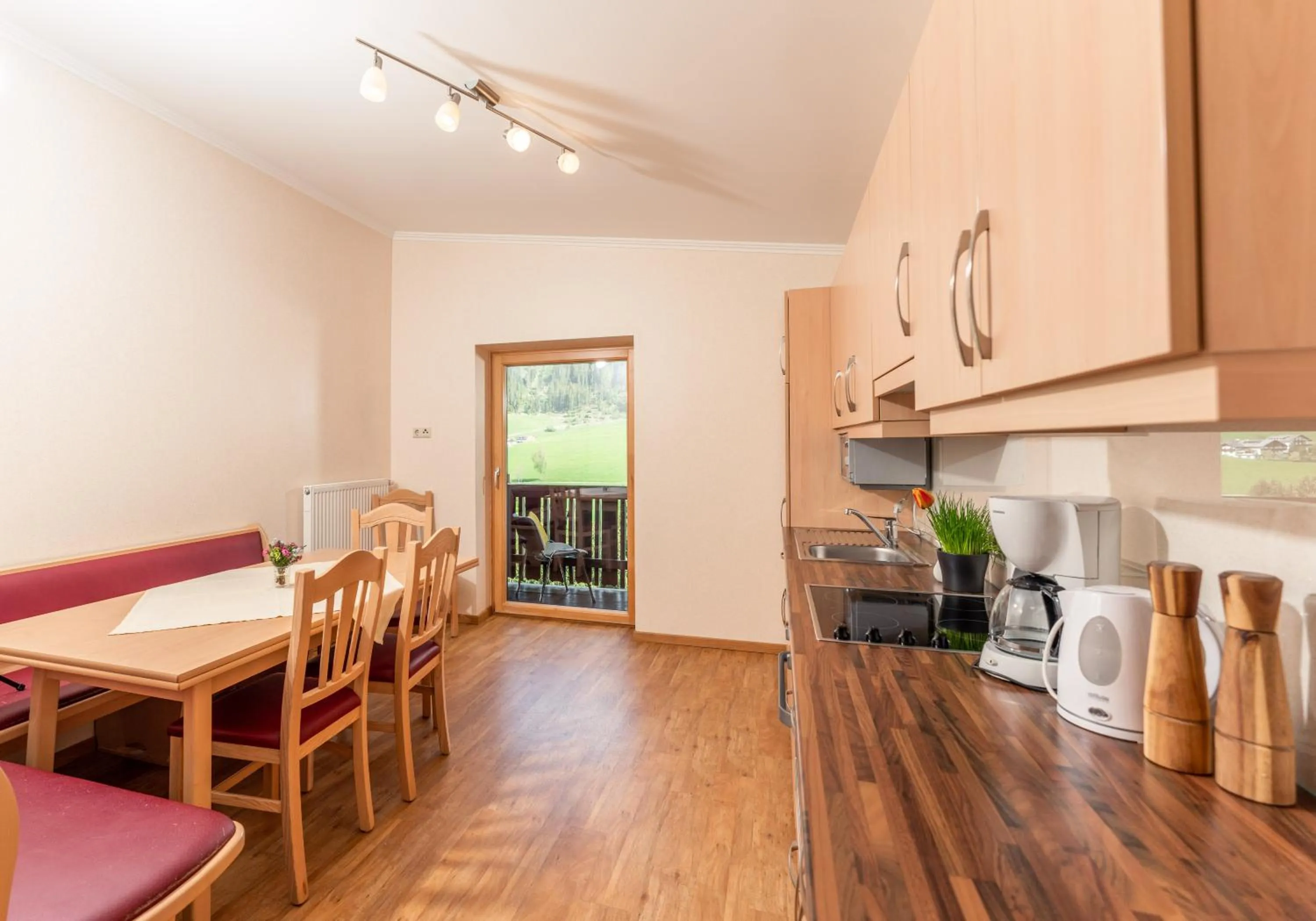 Kitchen or kitchenette in Hotel Starchlhof