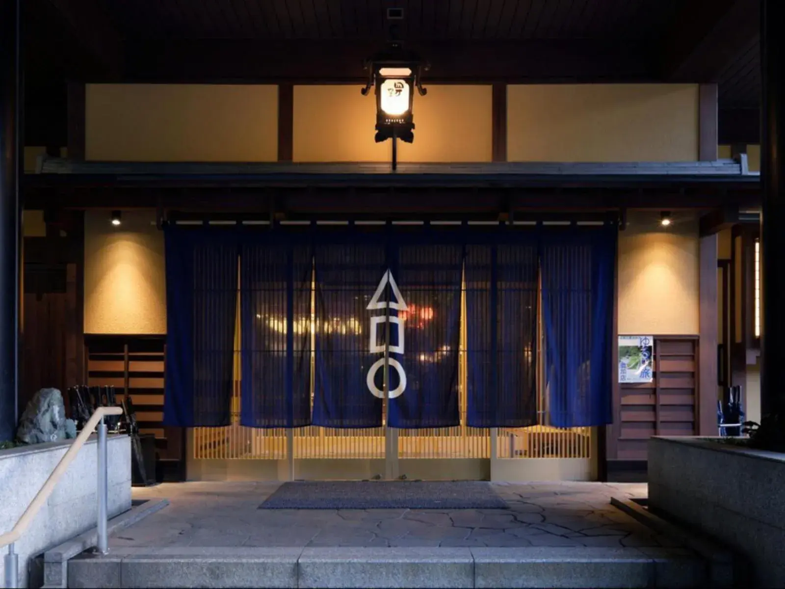 Facade/entrance in Shima Yamaguchikan Facade/entrance in Shima Yamaguchikan