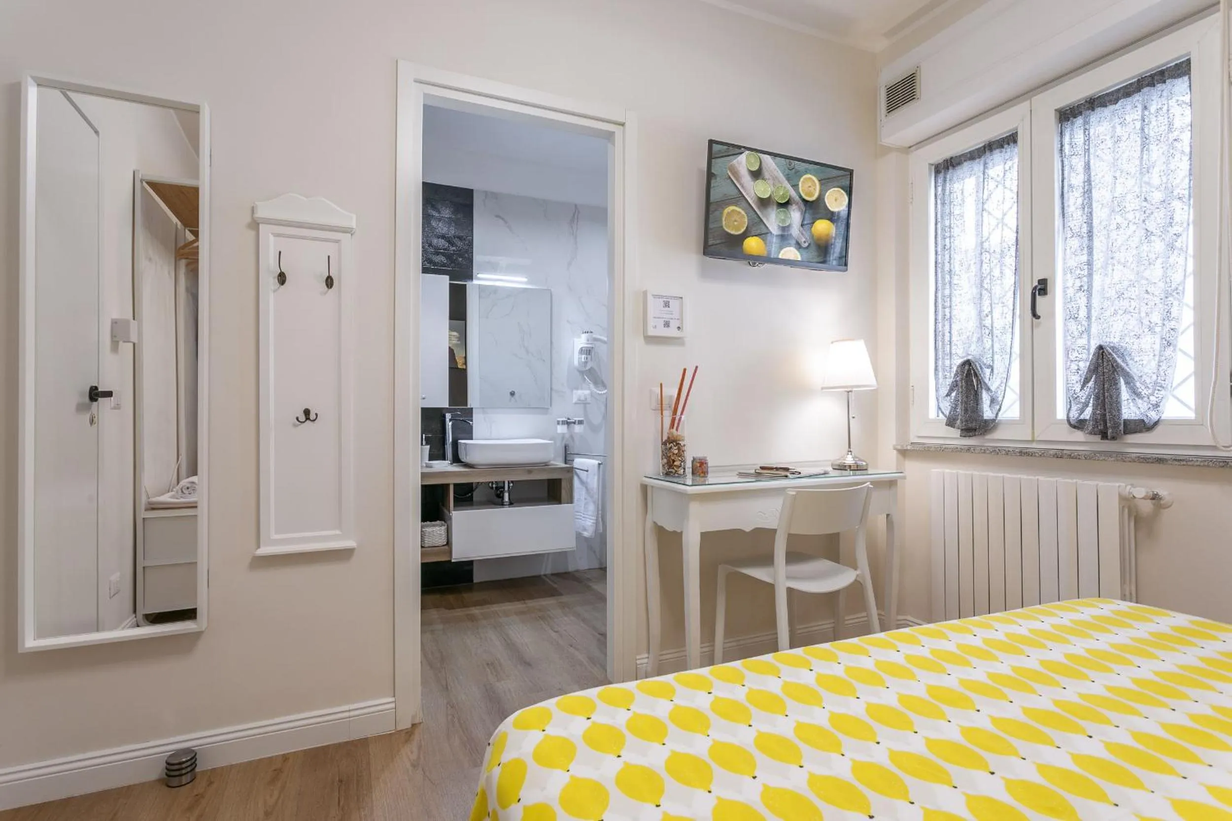 Bed in B&B Pensieri d'autore - Parcheggio e Self Check-in