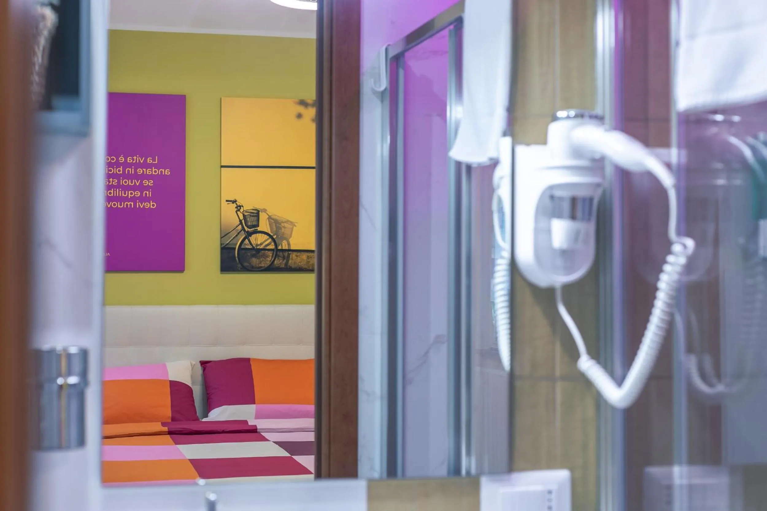 Bed in B&B Pensieri d'autore - Parcheggio e Self Check-in