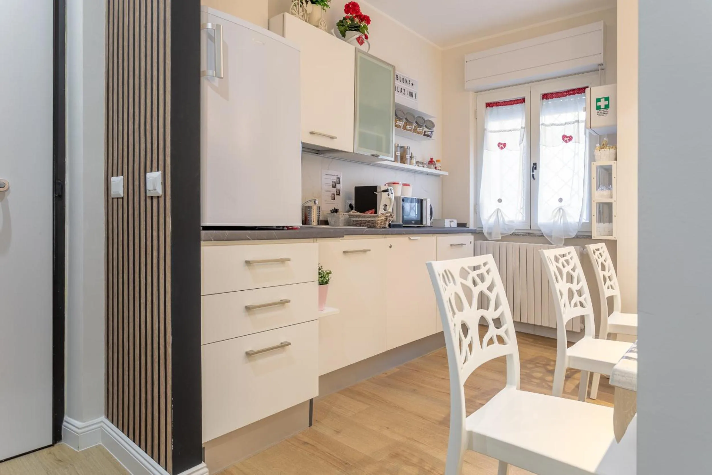 Kitchen or kitchenette in B&B Pensieri d'autore - Parcheggio e Self Check-in